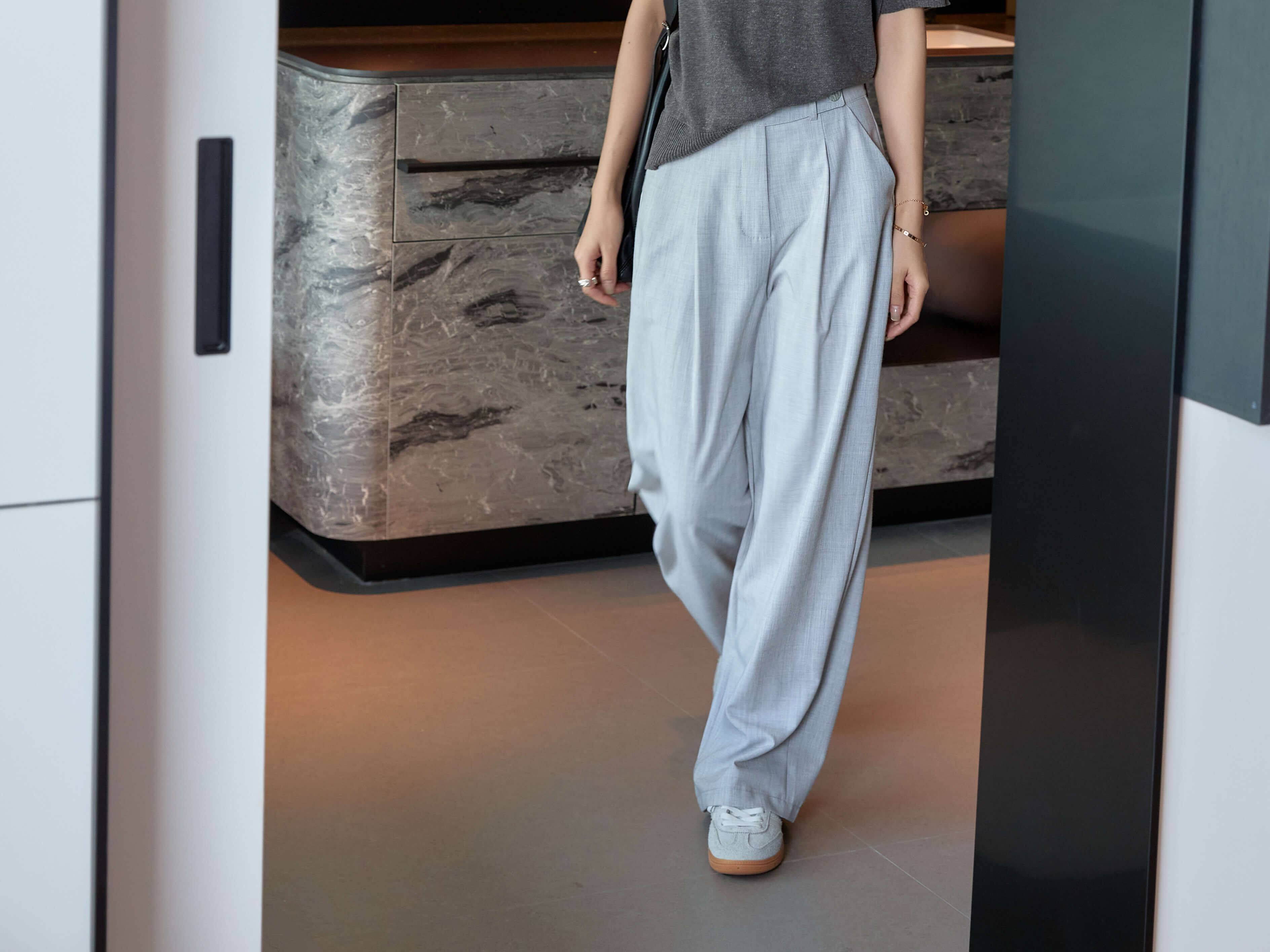 Double Pleat Linen-Blend Pants_PT255L06
