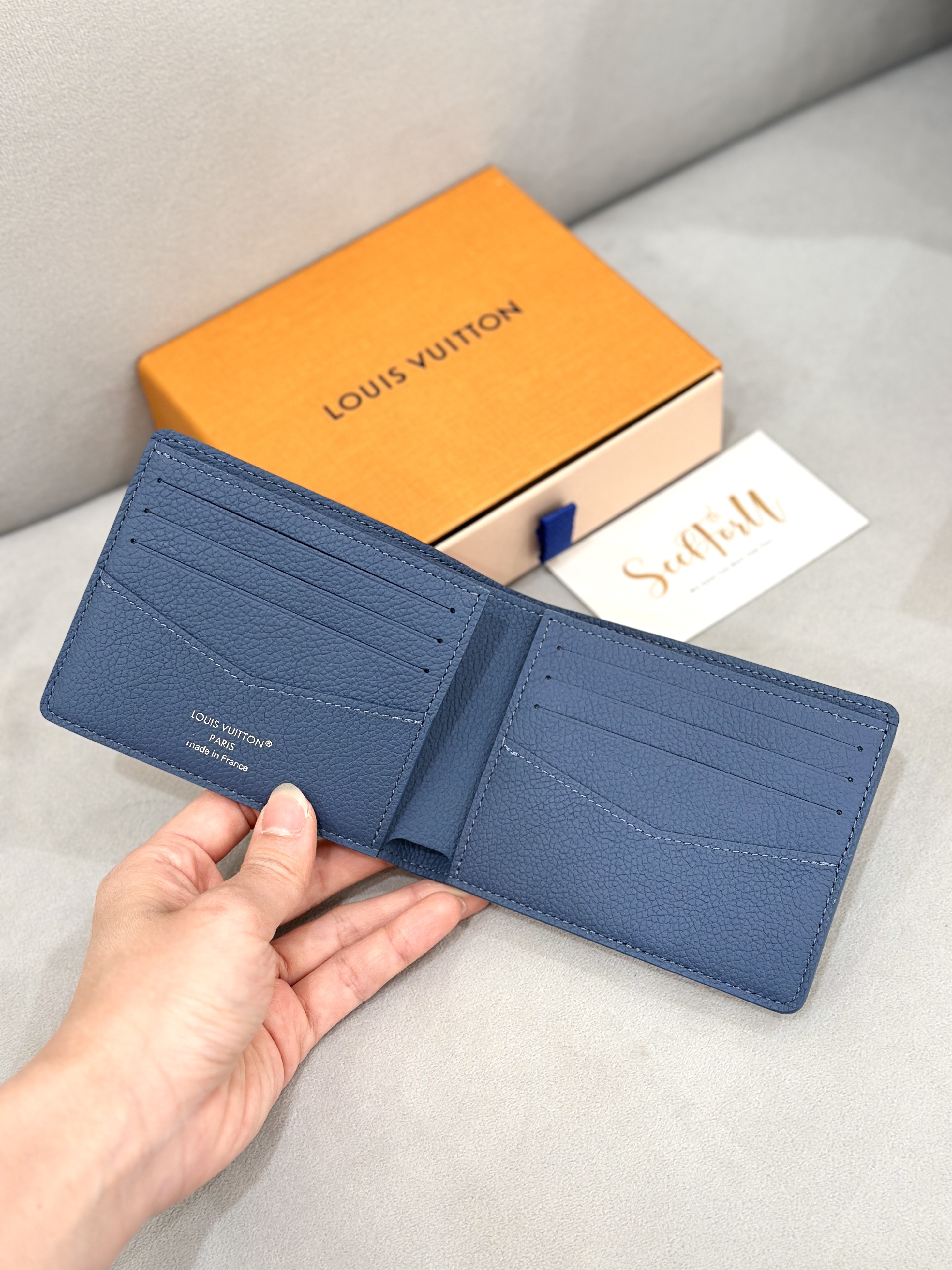 LOUIS VUITTON Slender Wallet M28591