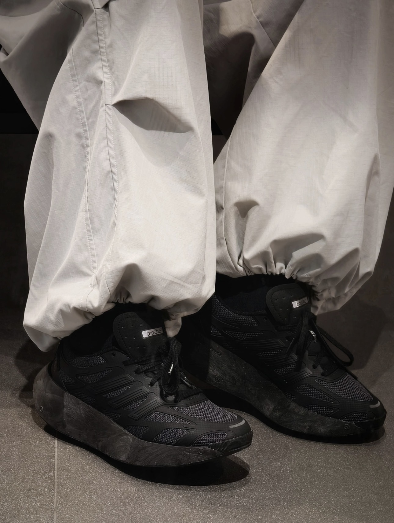 特價！（海外連線預定）ADIDAS ADIZERO ARUKU 黑魂 黑武士 避震 透氣 輕量 運動 休閒 慢跑鞋【JH7772】