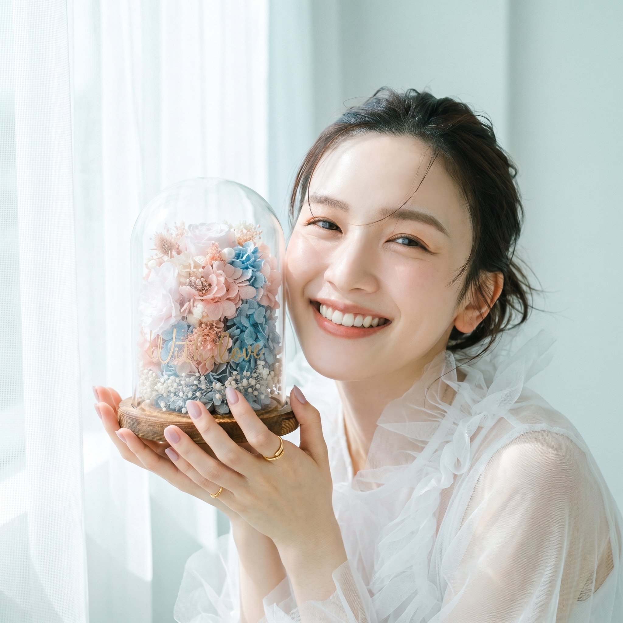 玫瑰保鮮花瓶, withlove,浪漫禮物,送女友 ,儀式感生活 ,Louder門市,玻璃罩保鮮花瓶,紀念日禮物,驚喜之選,幸福小物,紀念日必備,迷你花,玻璃罩花瓶,保鮮花 ,小花束,迷你花束,生活選物 ,玻璃花瓶,玻璃罩保鮮花,幸福感加分,