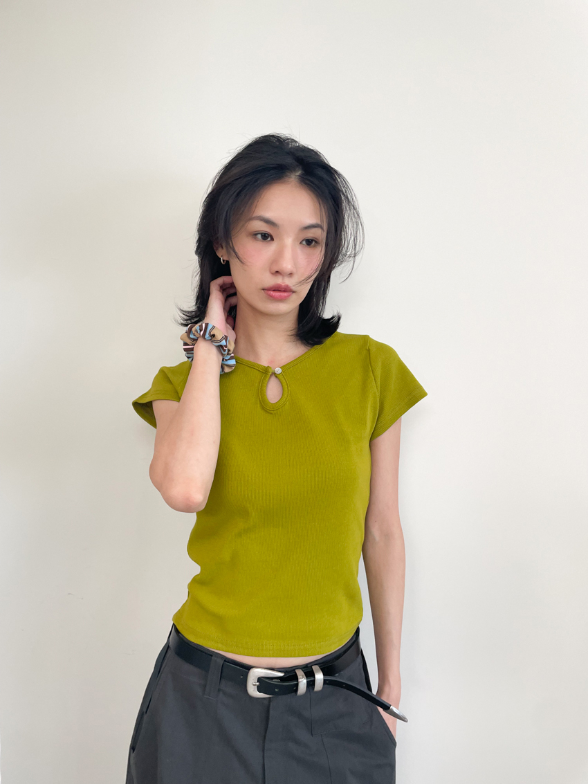 teardrop neck ribbed tee