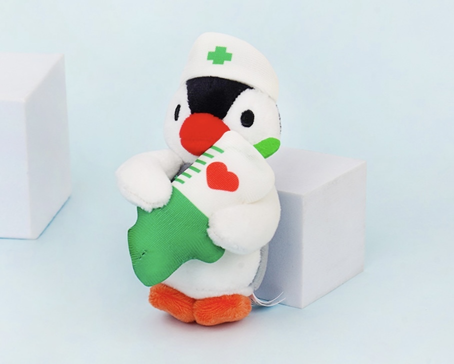 🇰🇷 PINGU 企鵝家族 正版授權 護士造型 打針 鑰匙圈 吊飾 / 預購