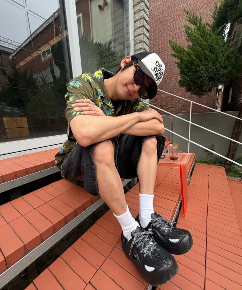【OWN】Covernat 涼拖鞋 緩衝 運動 休閒 鞋款 舒適 防水 防滑 反光鞋帶 不分男女 黑色 米白 灰白渲染 灰黑渲染 綠渲染 CO2606SE05BK  CO2606SE05IV CO2606SE05LG CO2606SE05GR CO2