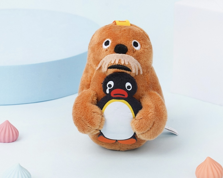 🇰🇷 PINGU 企鵝家族 正版授權 海象抱抱造型 鑰匙圈 吊飾 / 預購