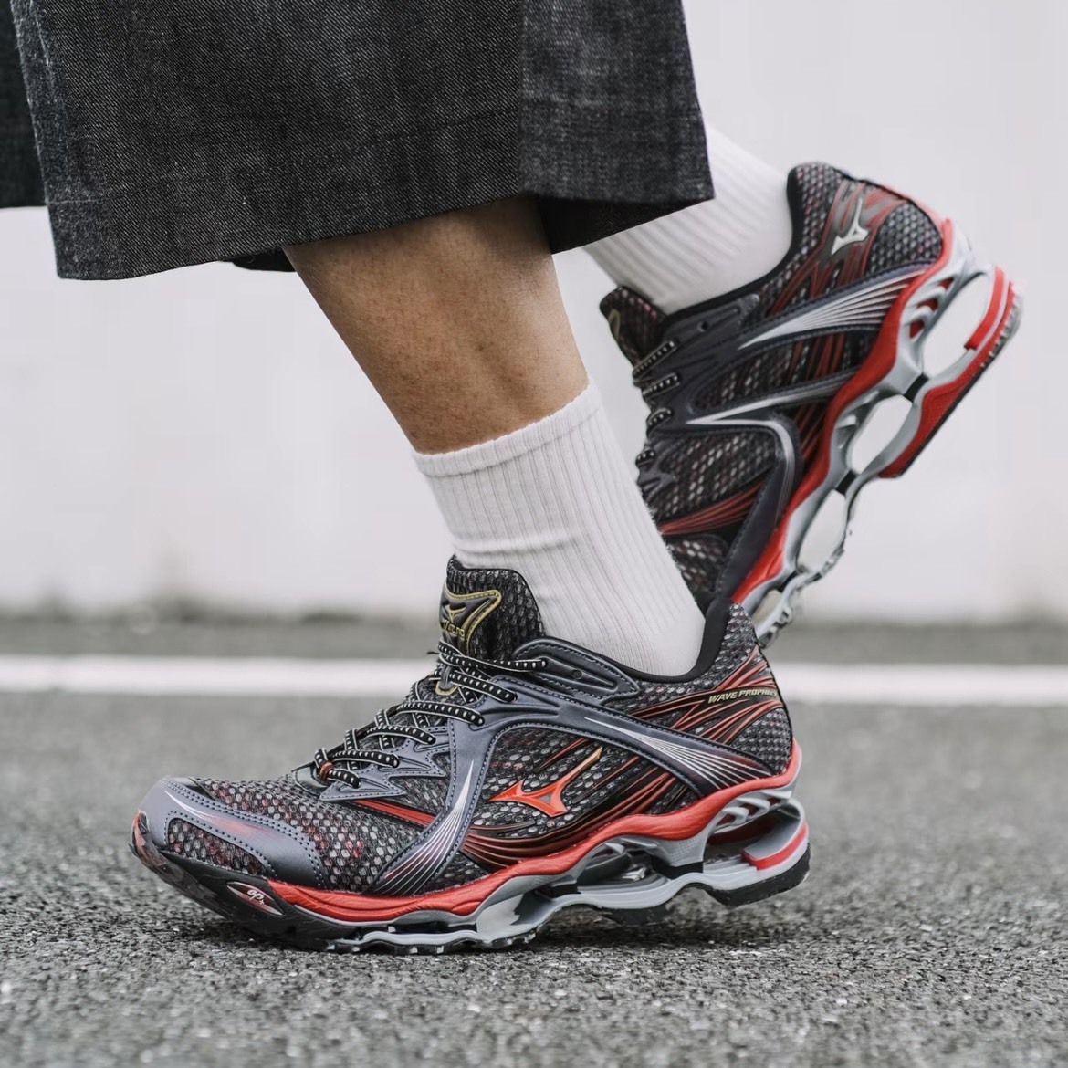 【代購】Mizuno Wave Prophecy 1 預言系列  紅黑｜緩震科技 透氣耐磨低筒跑步鞋