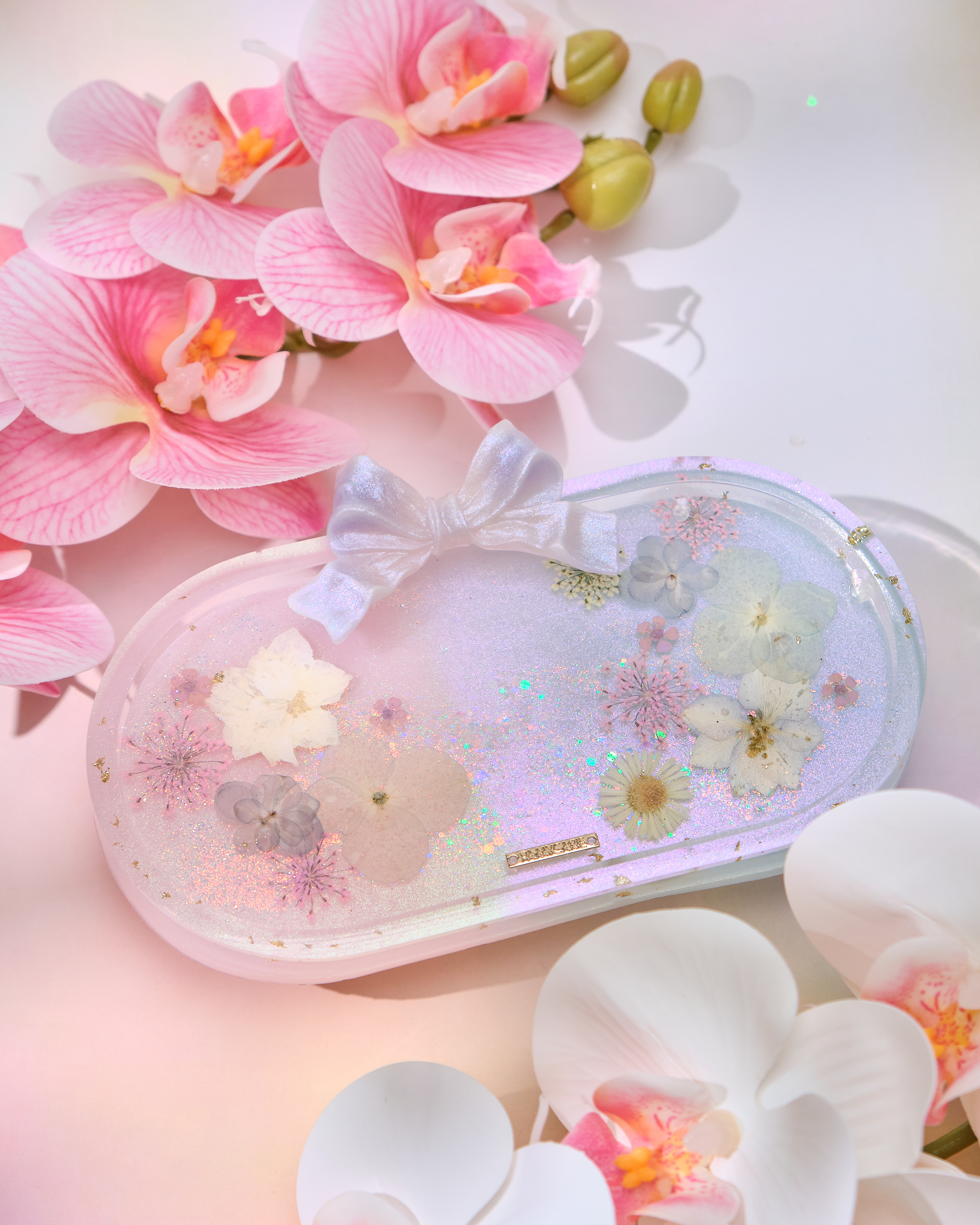 13911 Lavender Bow Oval Tray