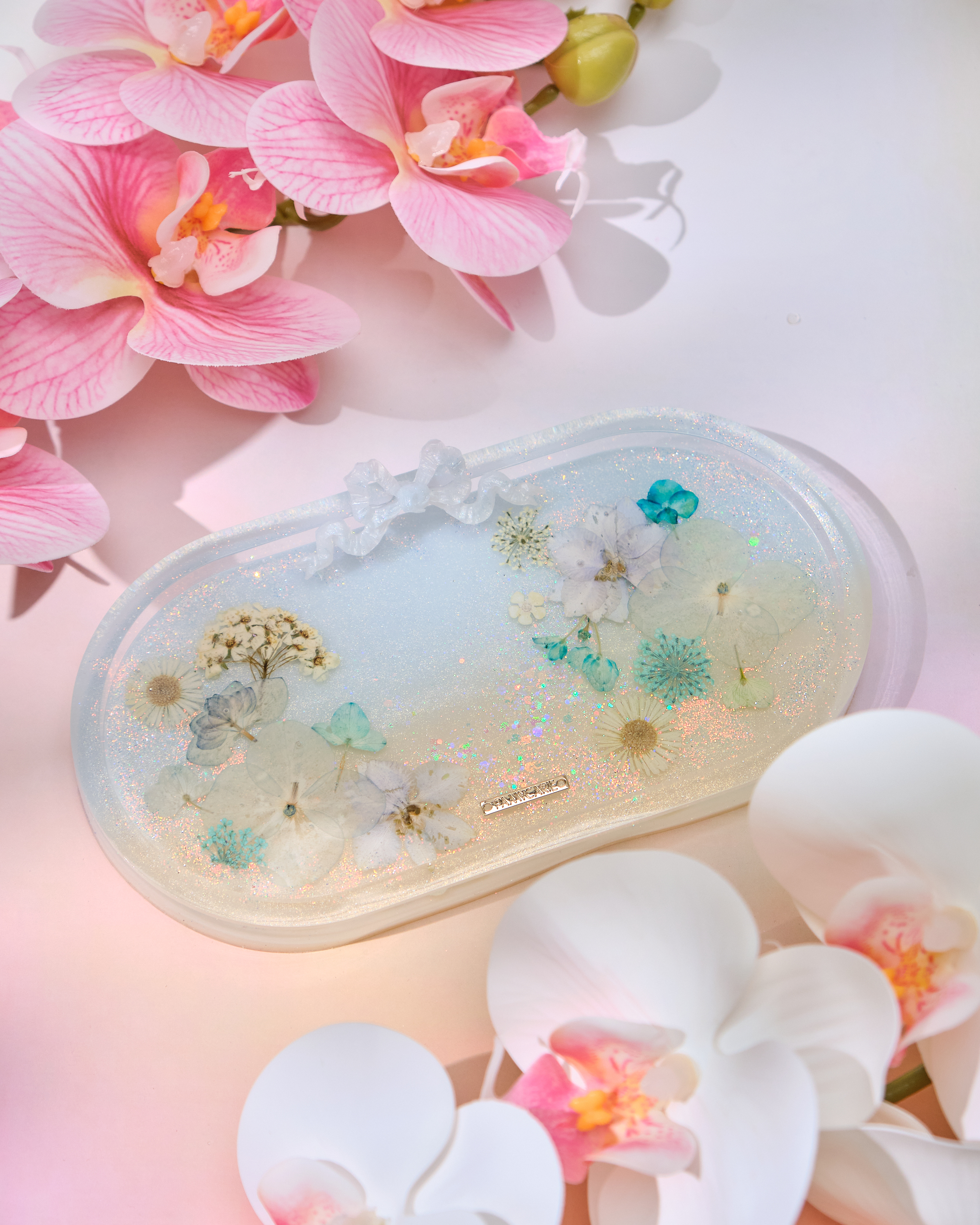 13912 Mint Whisper Oval Tray
