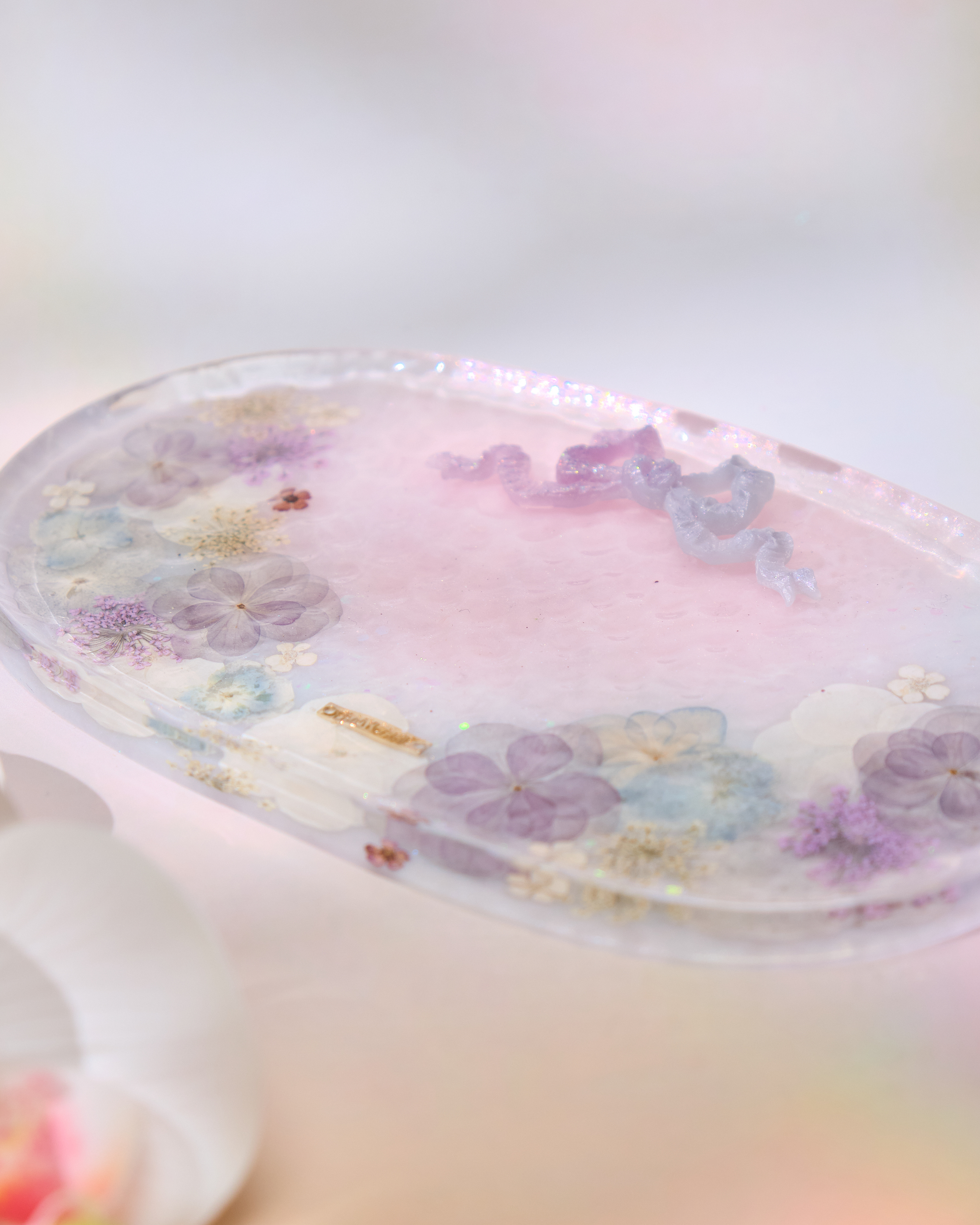 13916 Lilac Dream Oval Tray