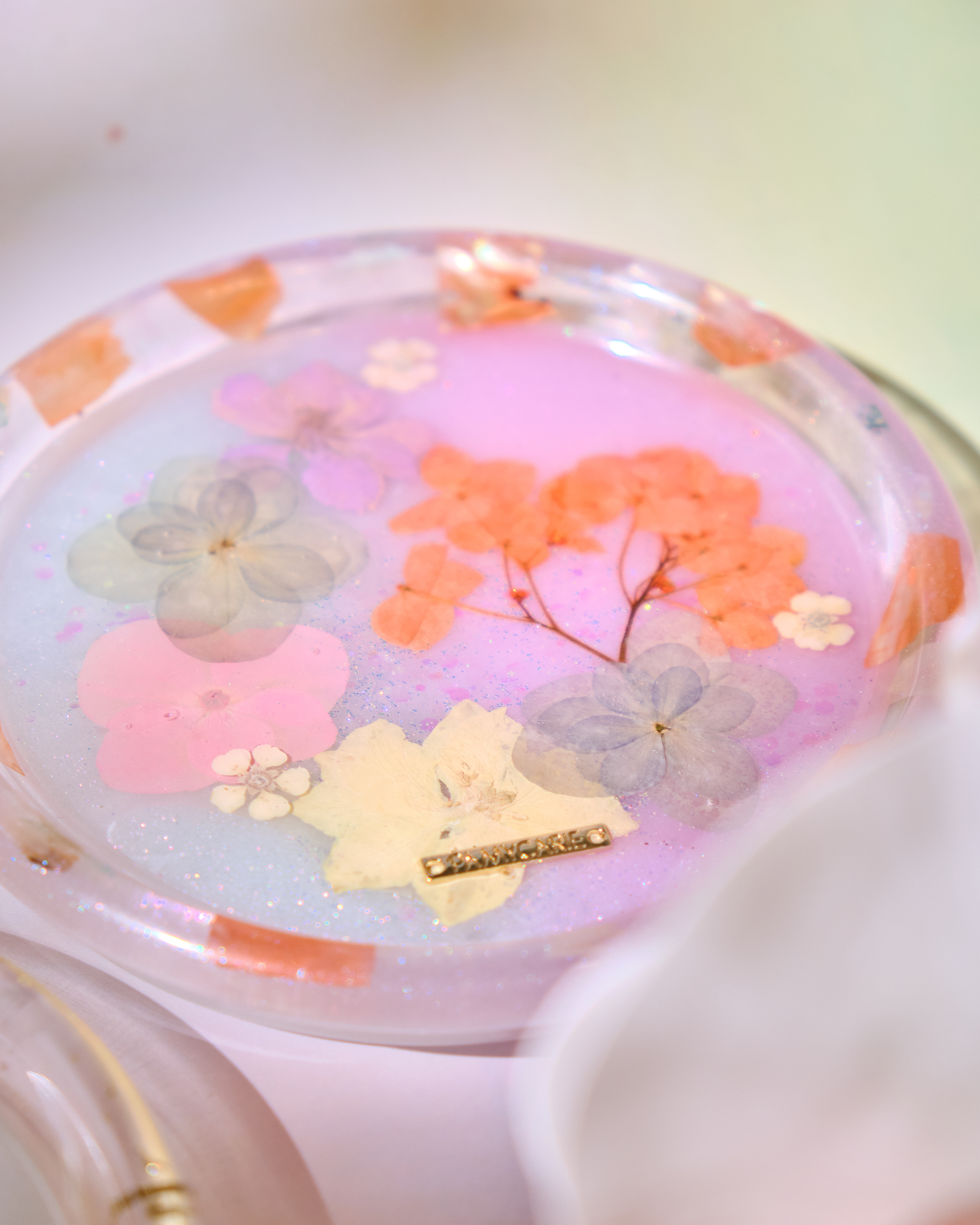 13920 Coral Blossom Round Tray