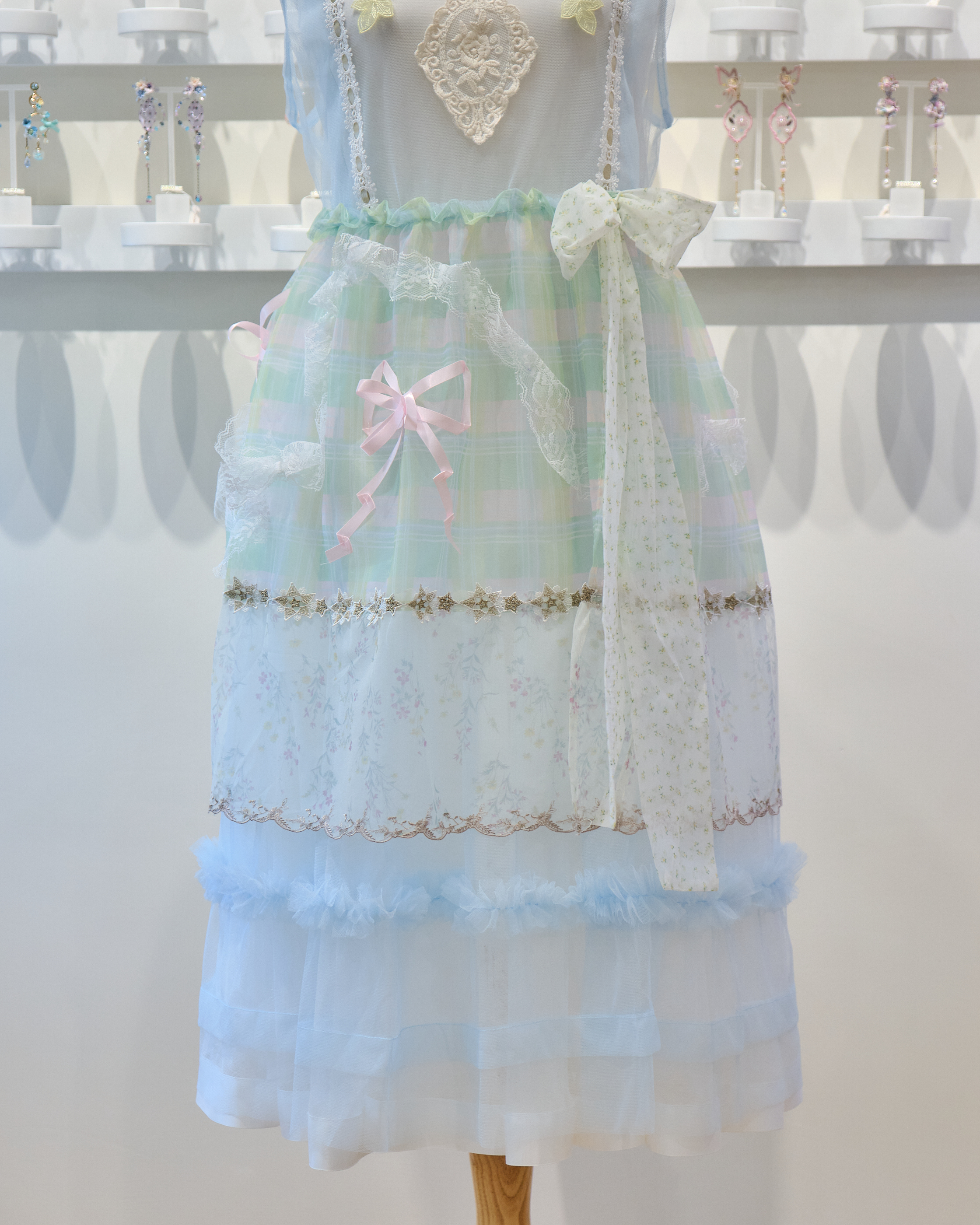 13894 Wanderlace Flip Sailor Collar Long Dress Cover