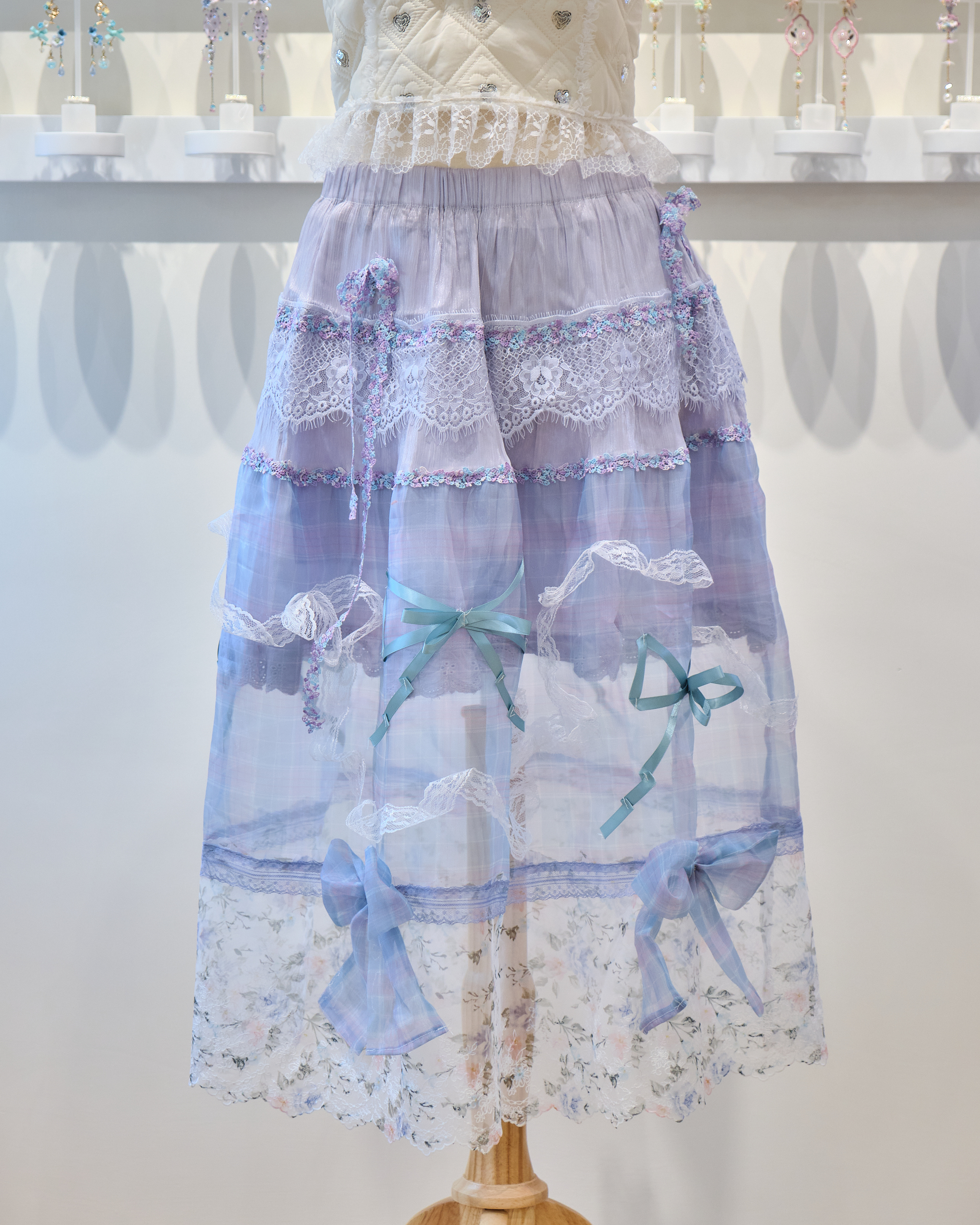 13872 Signature Banquet Cake Layer Lace Skirt