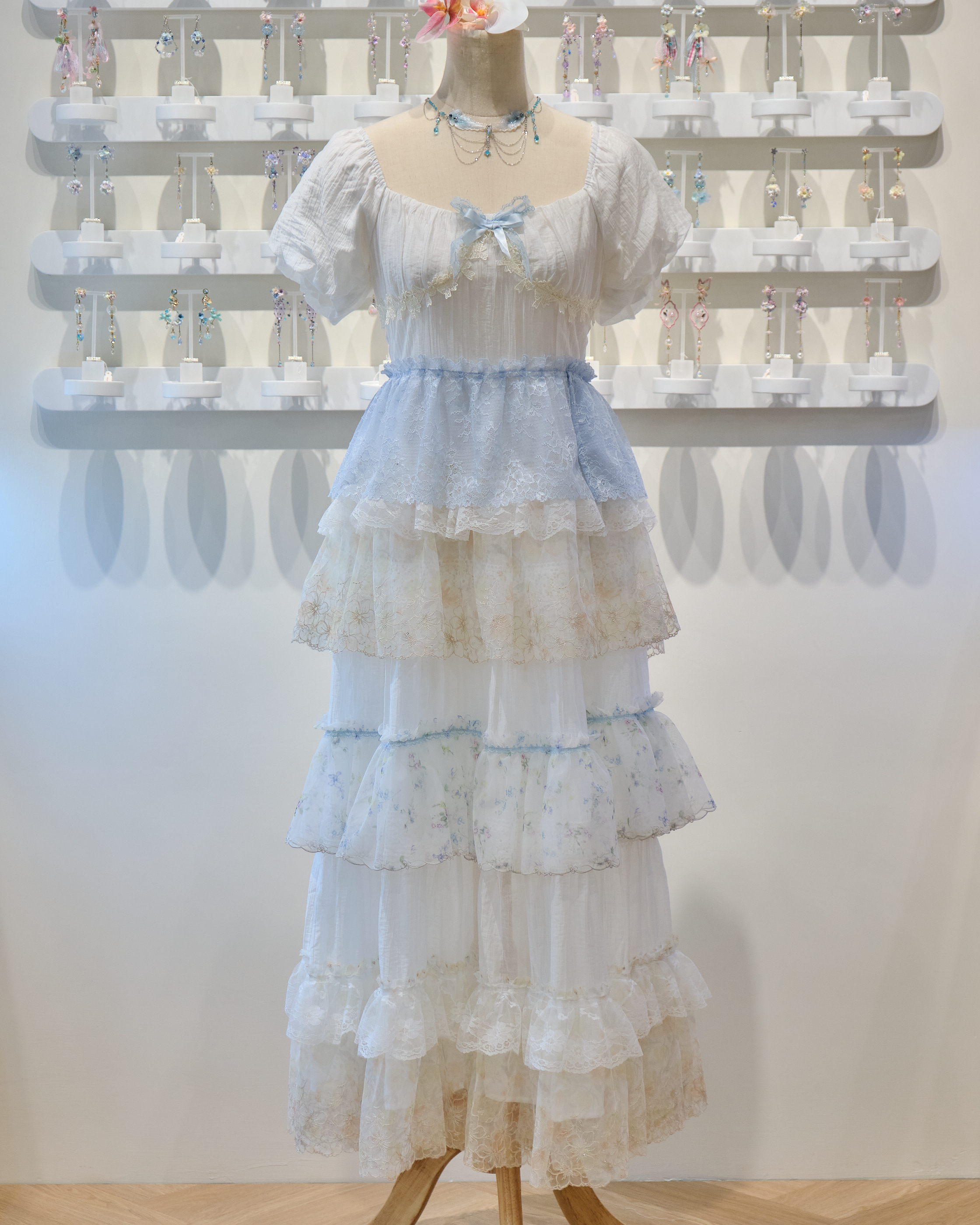 13852 Cake Layer Lace Square-Neck One-Piece Dress