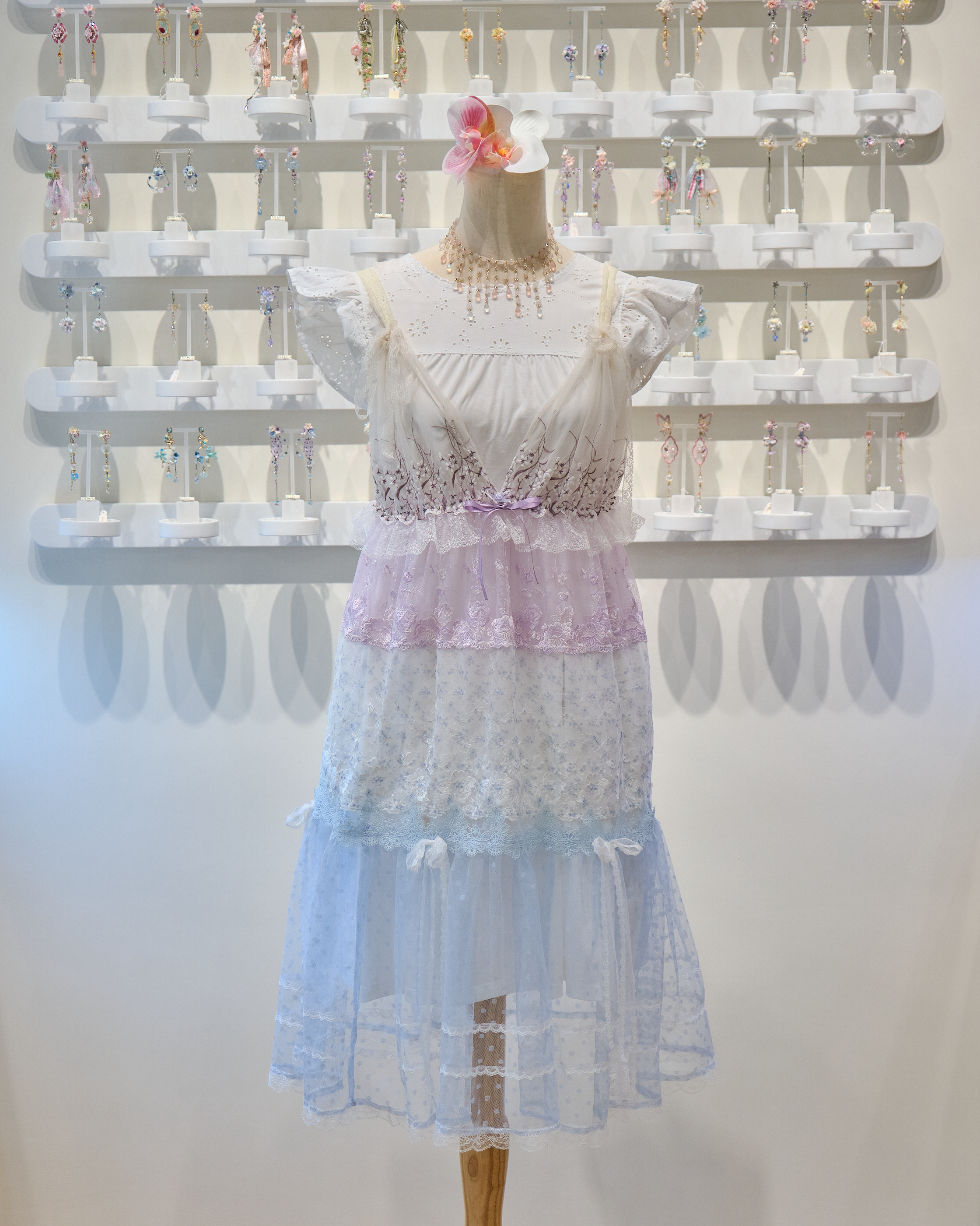 13846 French V-Silhouette Sheer Lace Dress Cover