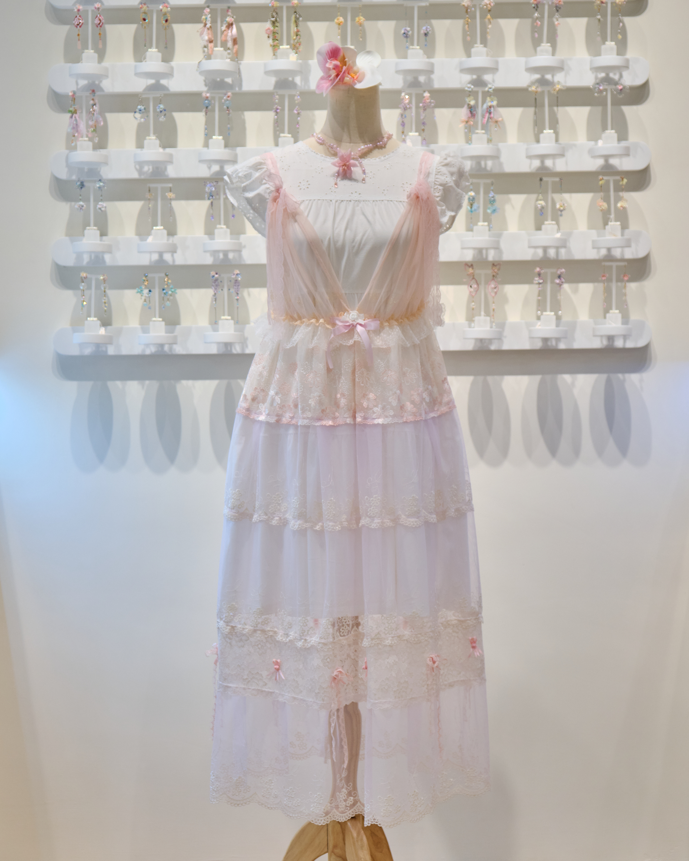 13844 French V-Silhouette Sheer Lace Dress Cover