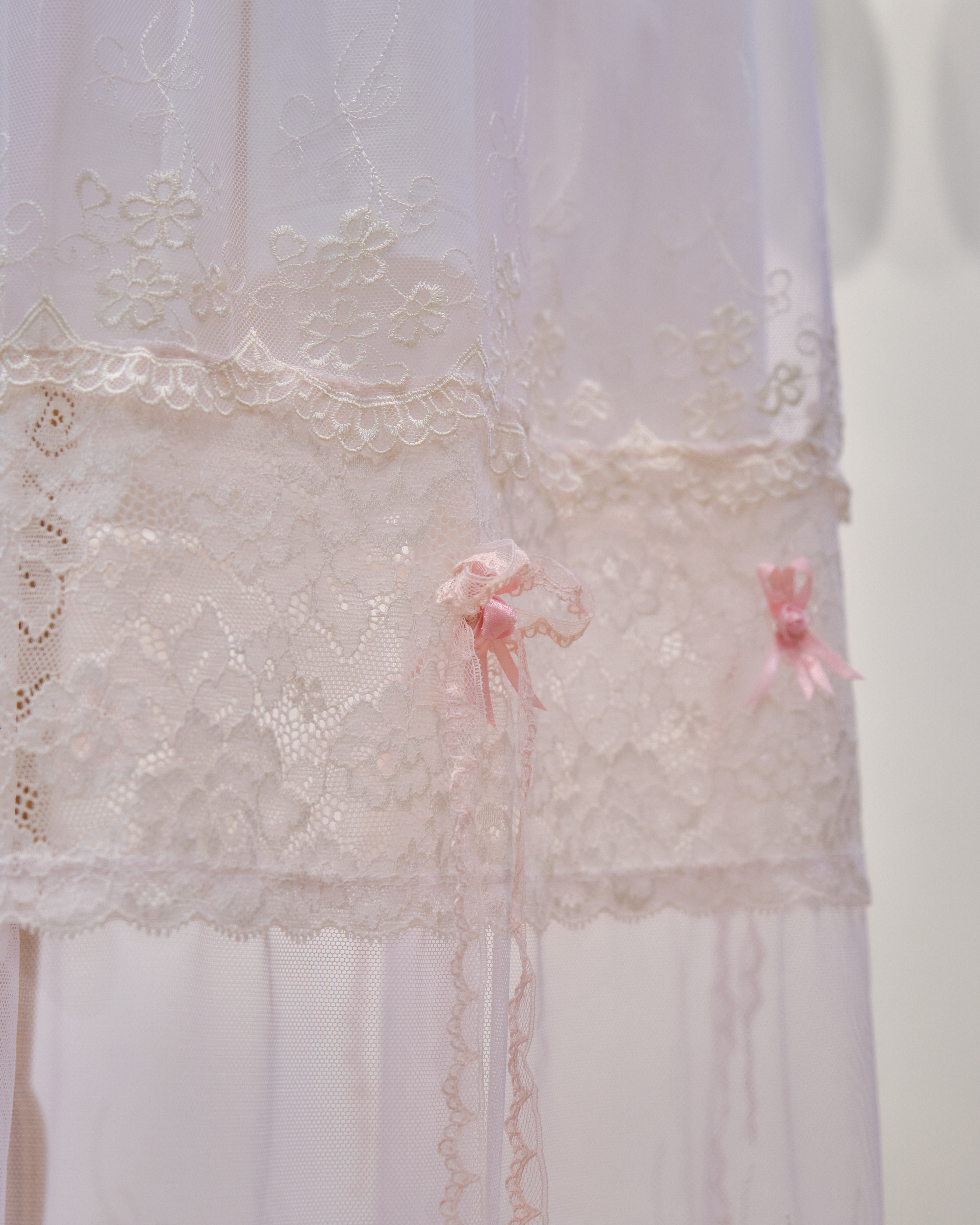 13844 French V-Silhouette Sheer Lace Dress Cover