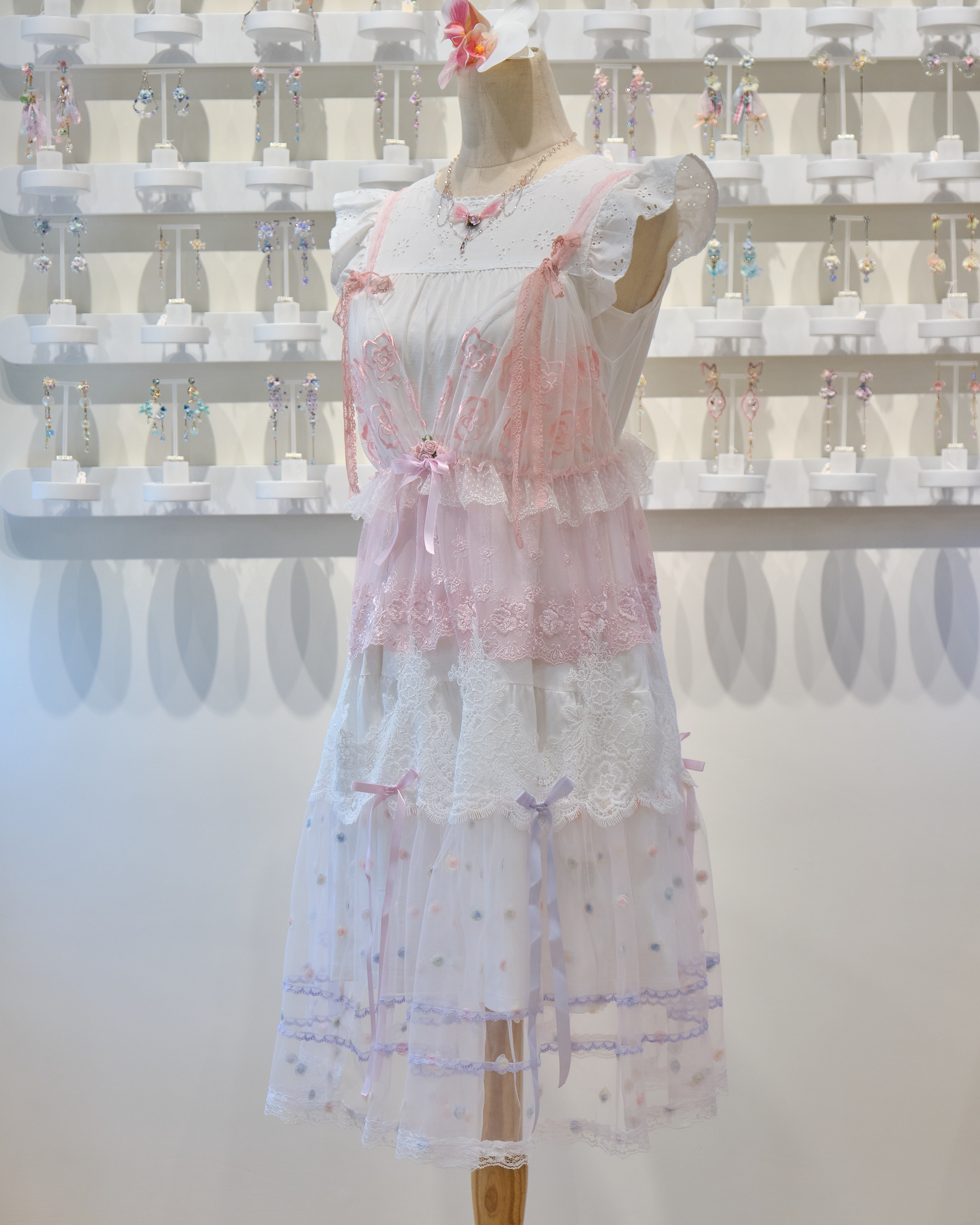 13843 French V-Silhouette Sheer Lace Dress Cover