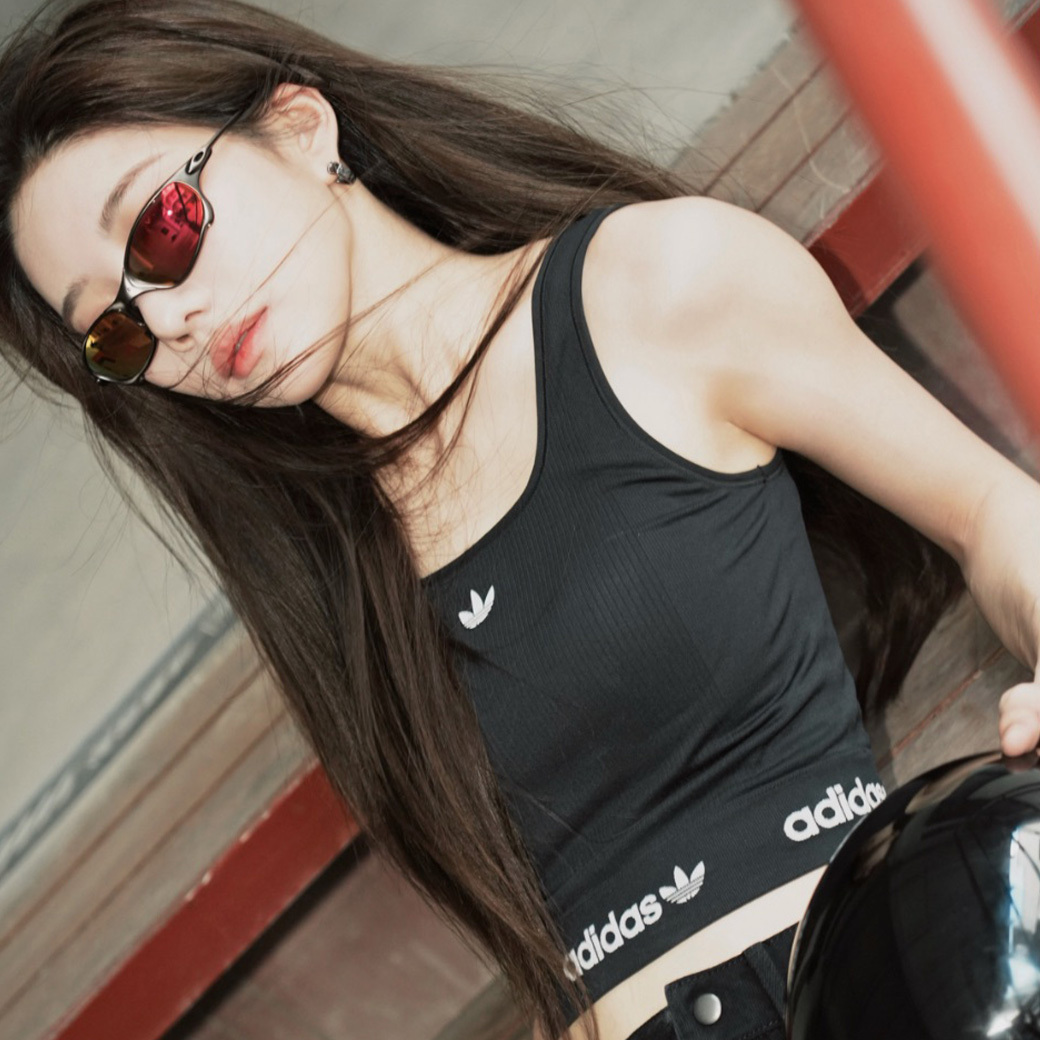 ADIDAS ORIGINALS 休閒 方領 胸墊 背心 (女款)