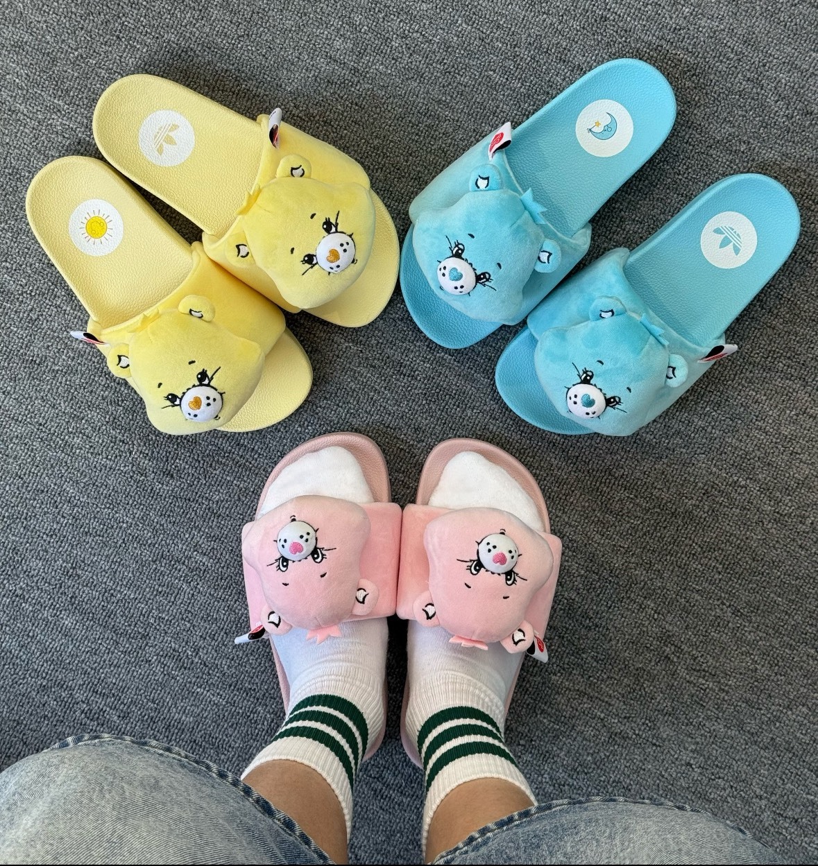 〈把Care Bears穿出門🤎〉ADIDAS ORIGINALS X CARE BEARS 聯名 立體彩虹熊拖鞋