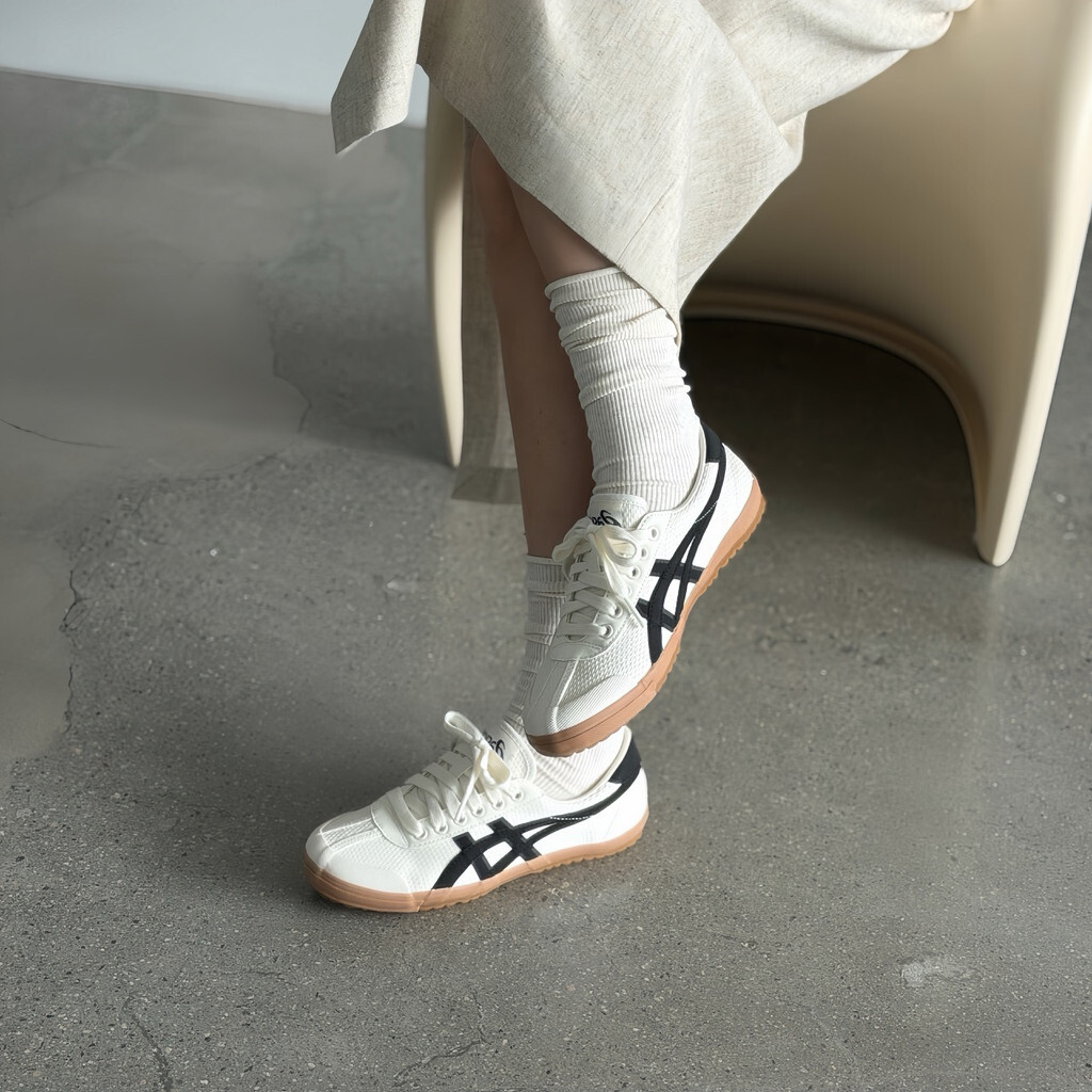 ASICS