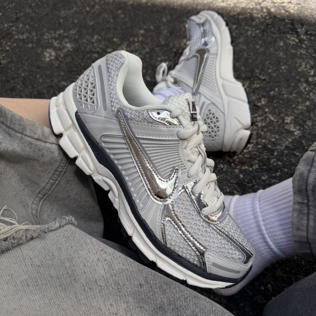 【官網限定】Nike Wmns Zoom Vomero 5 白灰 液態銀 復古 FD0884-025 VII