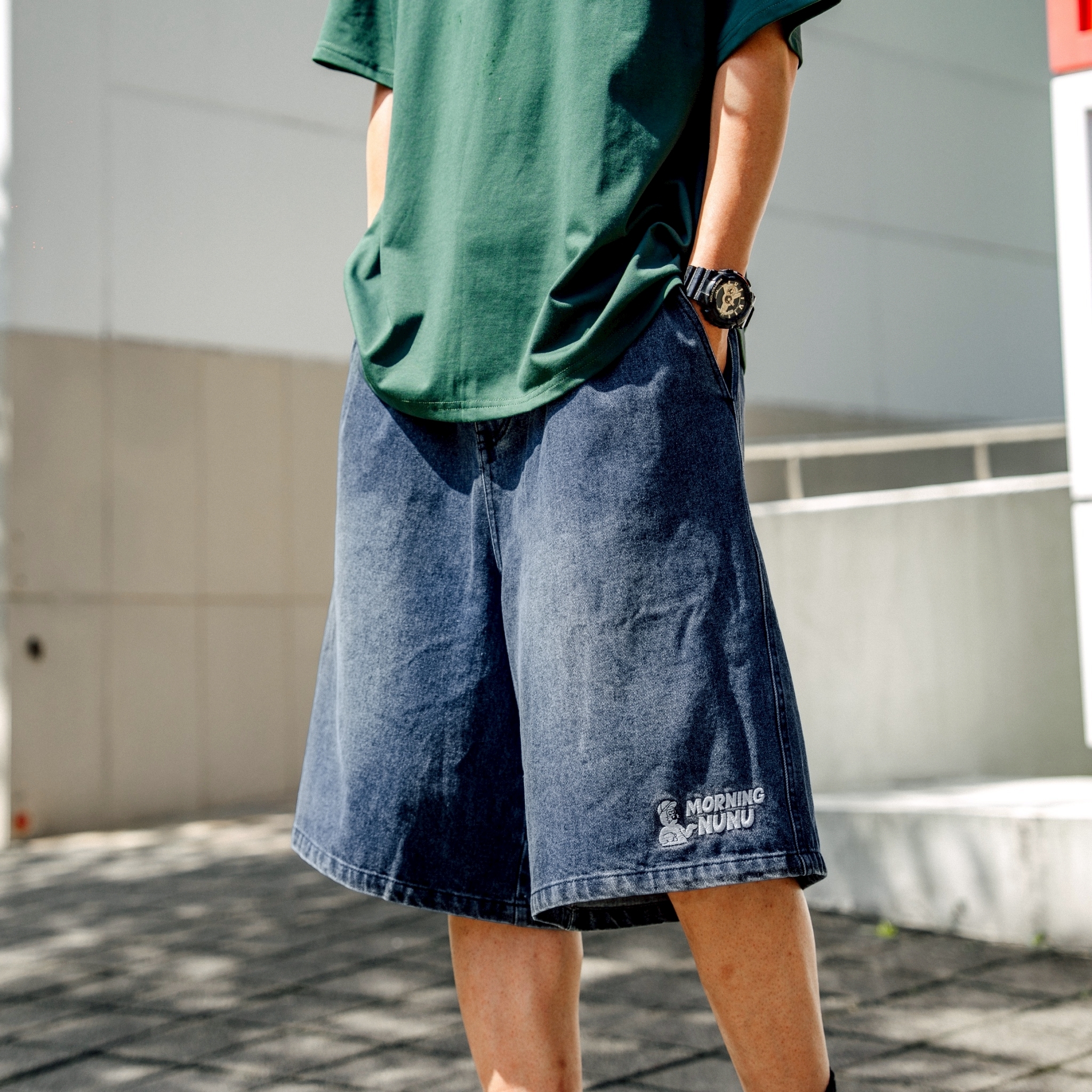 【官網限定】早安妞妞 MR.ChiChi刺繡大寬鬆過膝牛仔短褲 SB5020