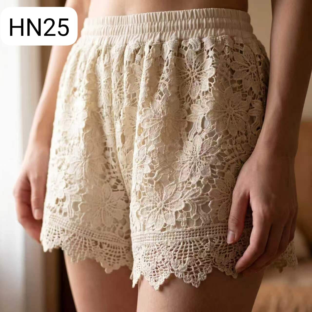 HN25    LACE橡根褲  腰26-42   HIP41   長16 $379