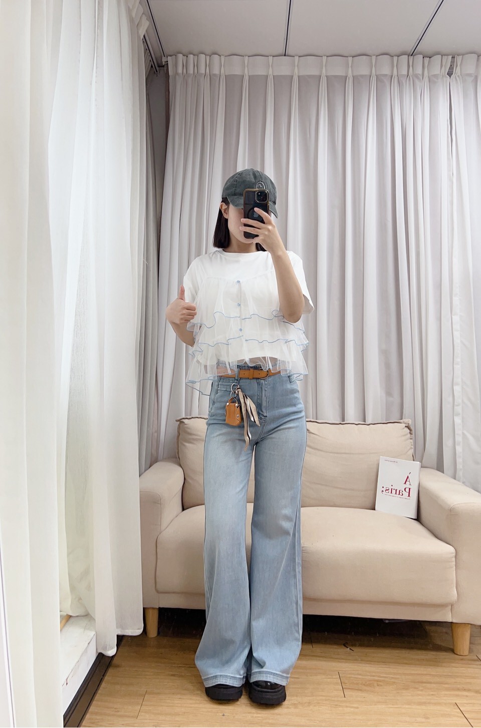 Belt, small bag, lightweight flared jeans