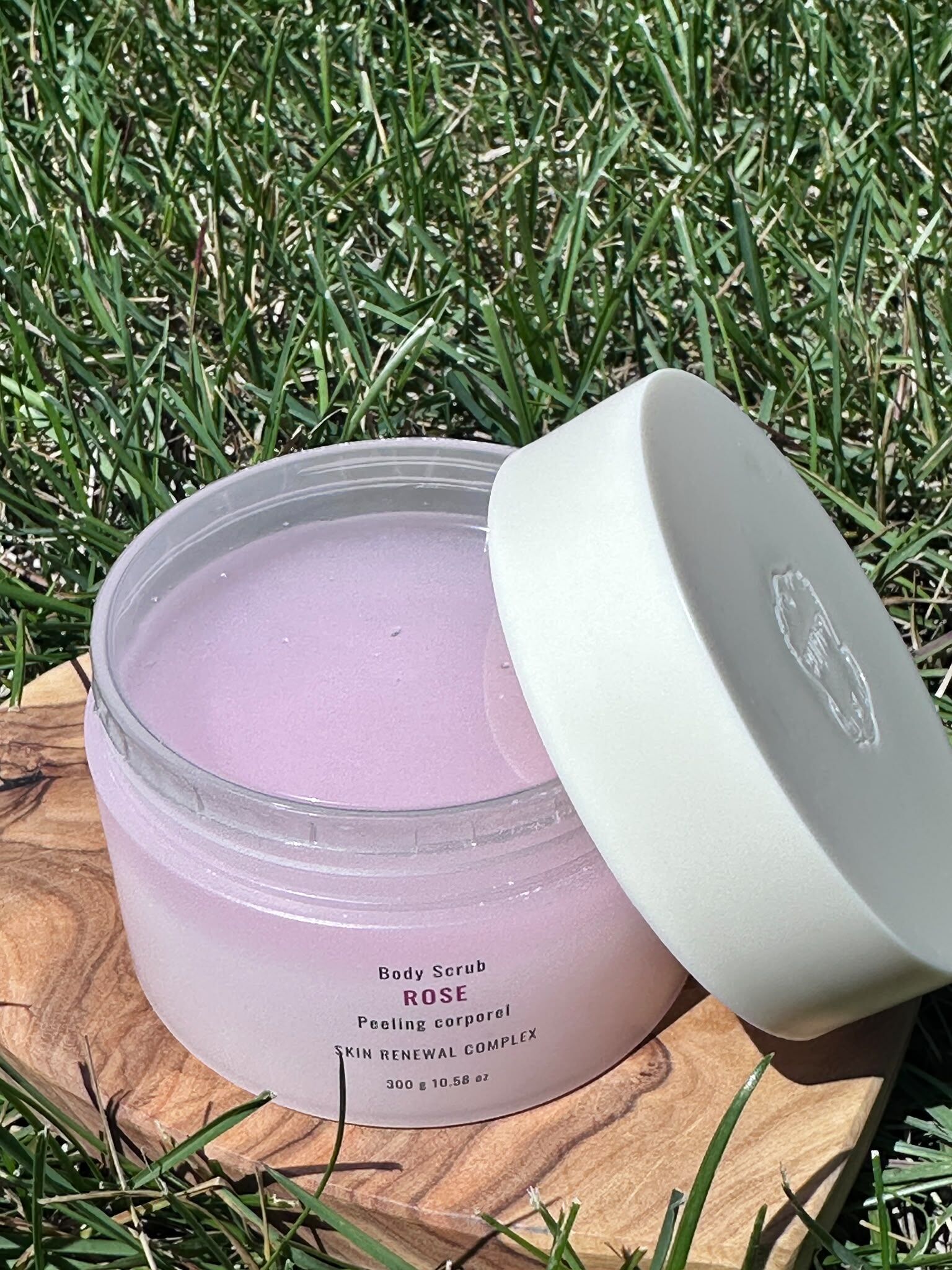 UF57 Laline 玫瑰身體磨砂膏 300ml  Rose Body Scrub 300ml