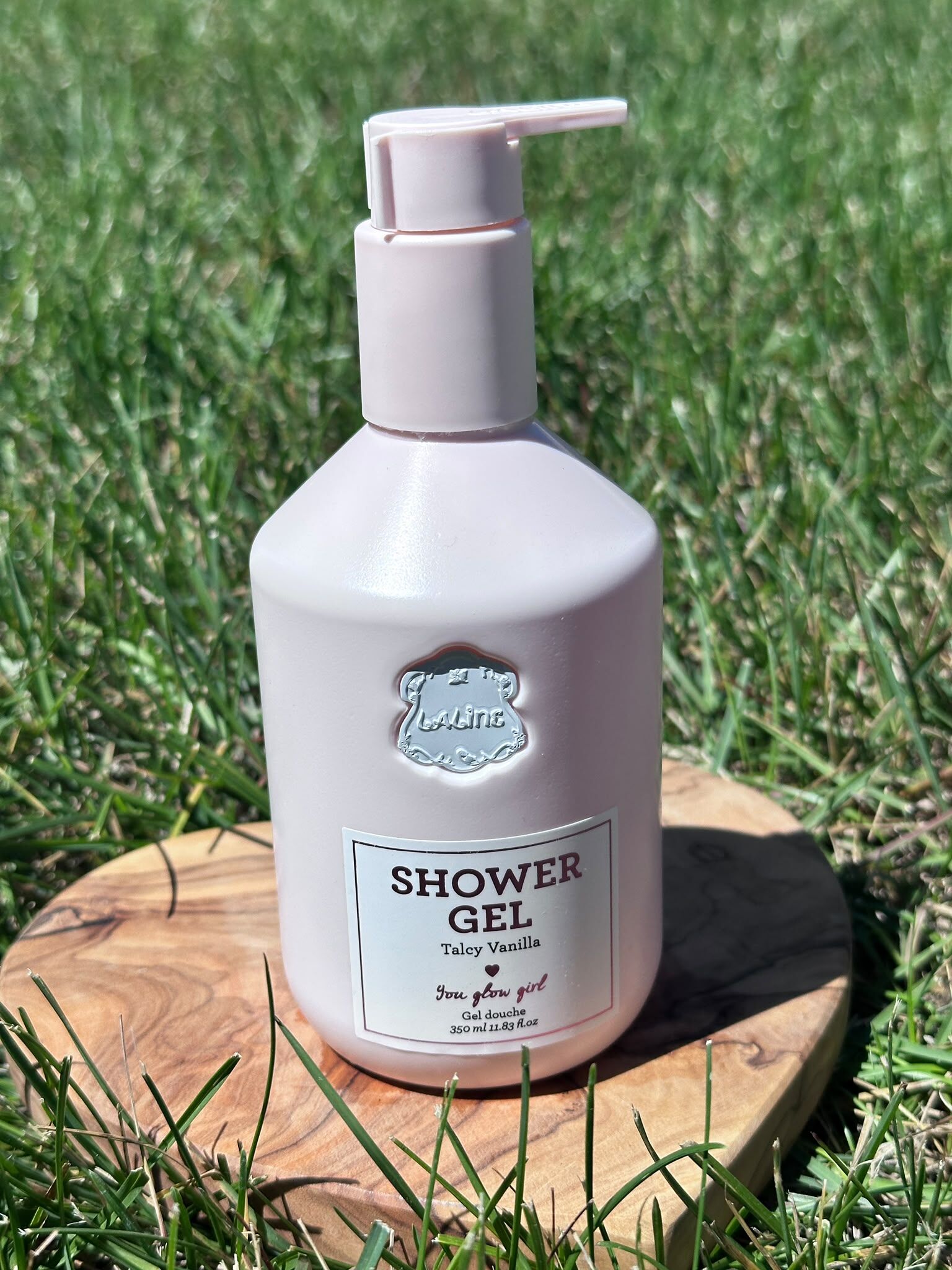 UF68 Laline Girls 爽身粉味沐浴露 350ml  Girls Shower Gel 350ml