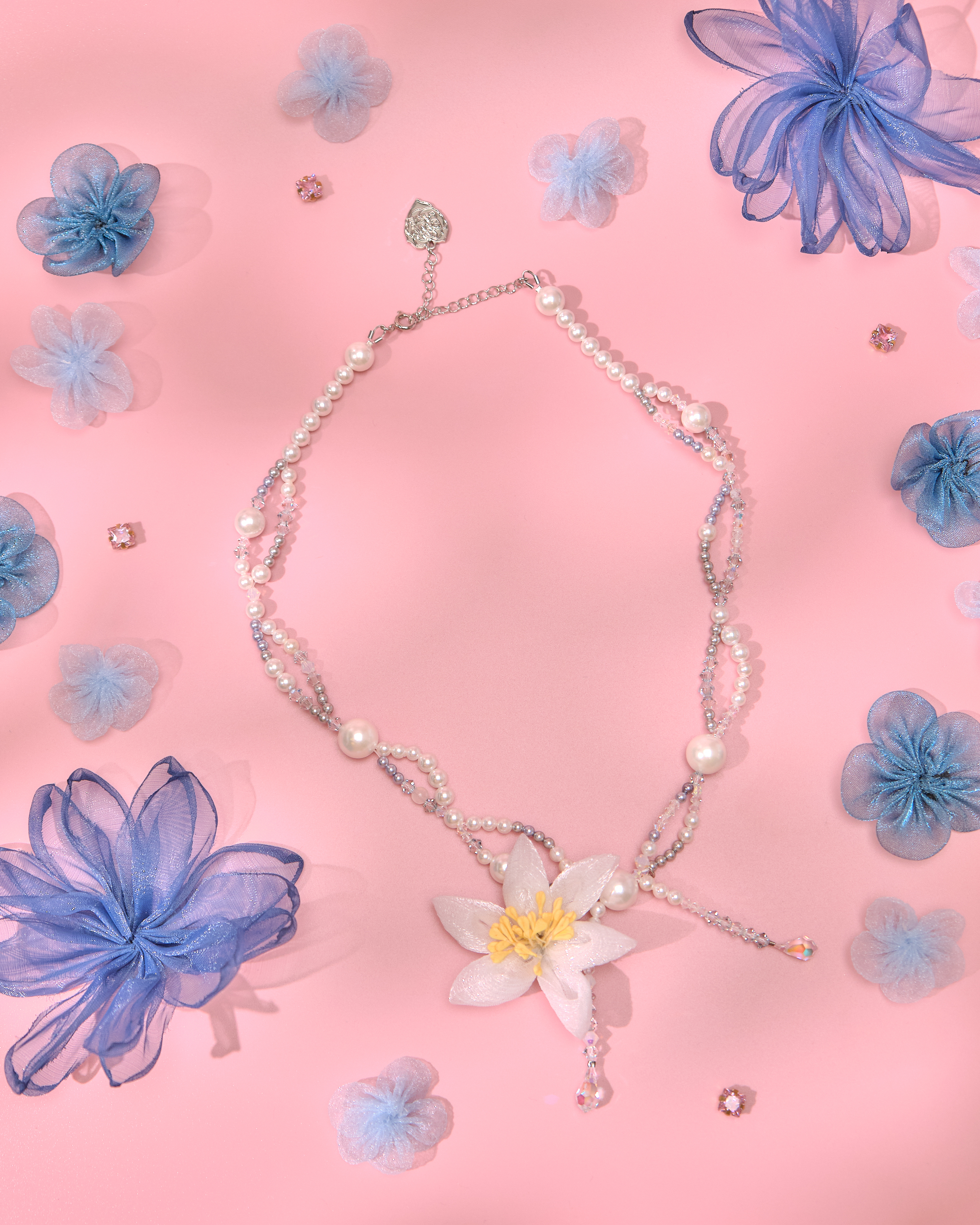 13781 Large Flower Pendant Necklace