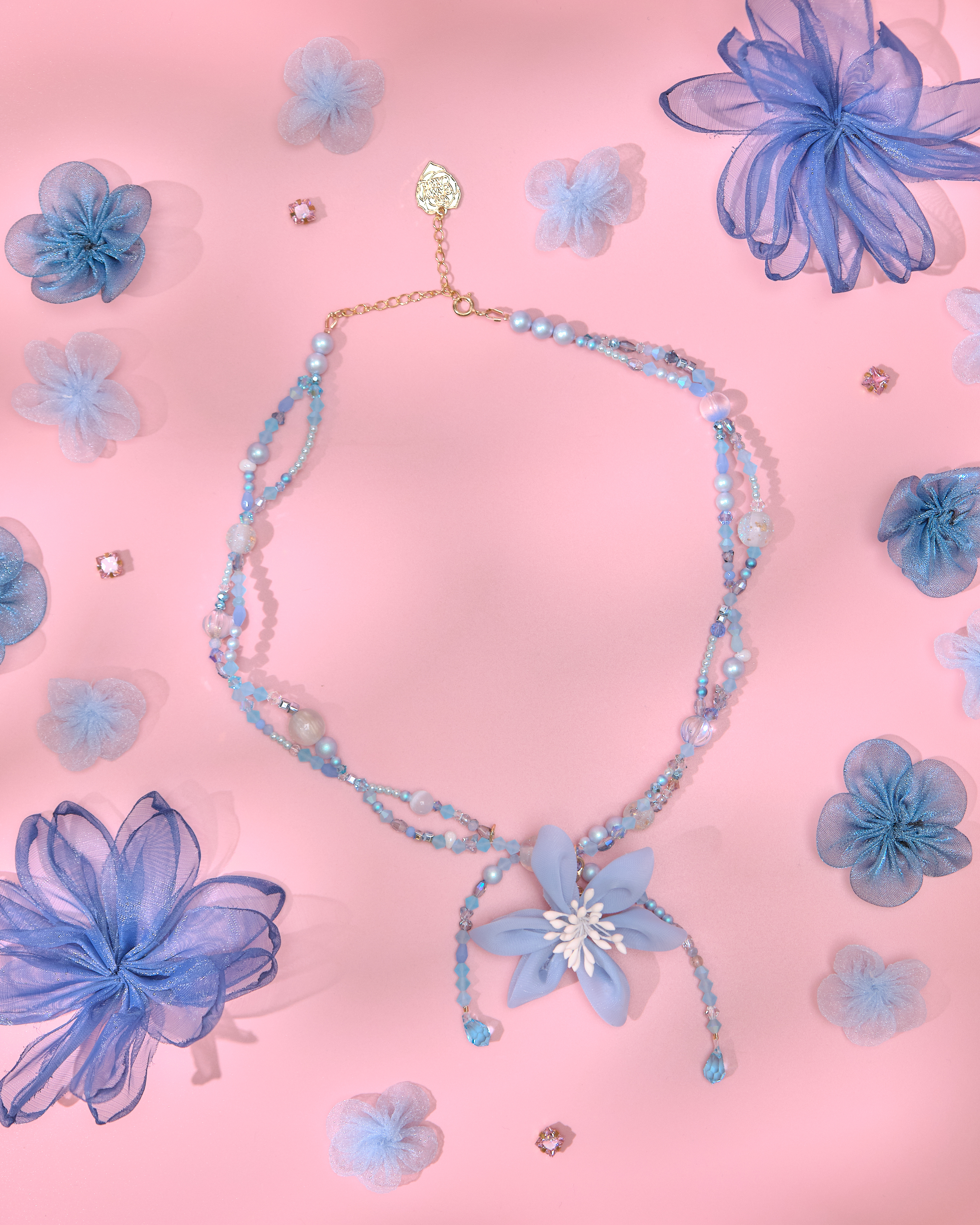 13780 Large Flower Pendant Necklace