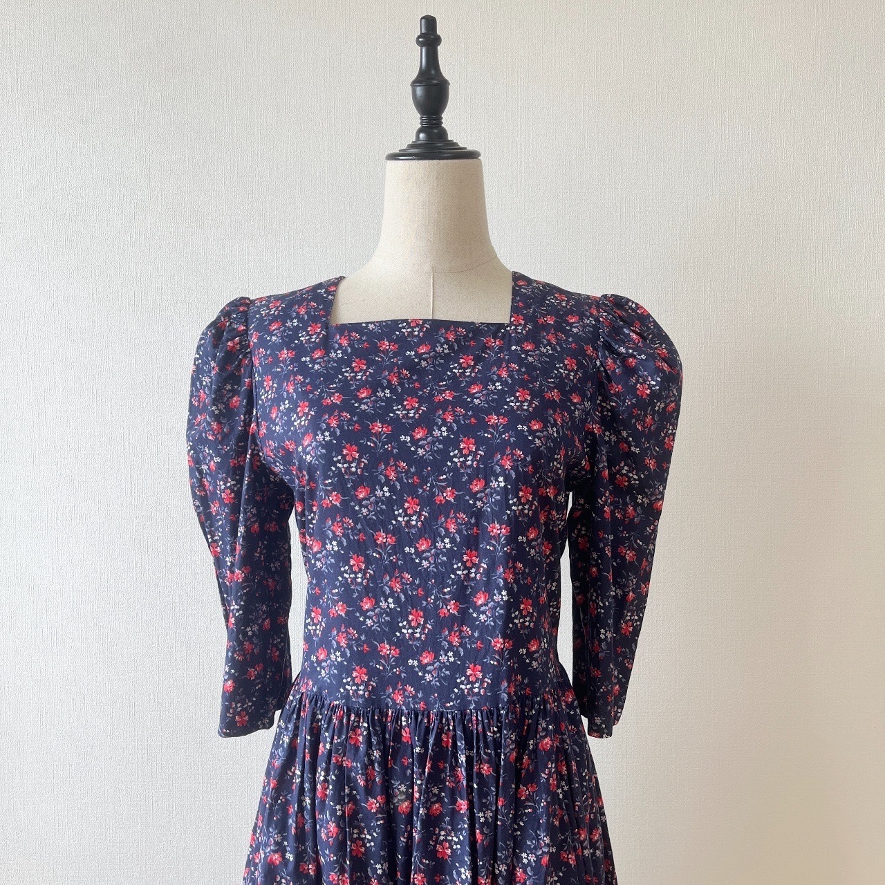 Laura Ashley英國製深藍色碎花連身裙