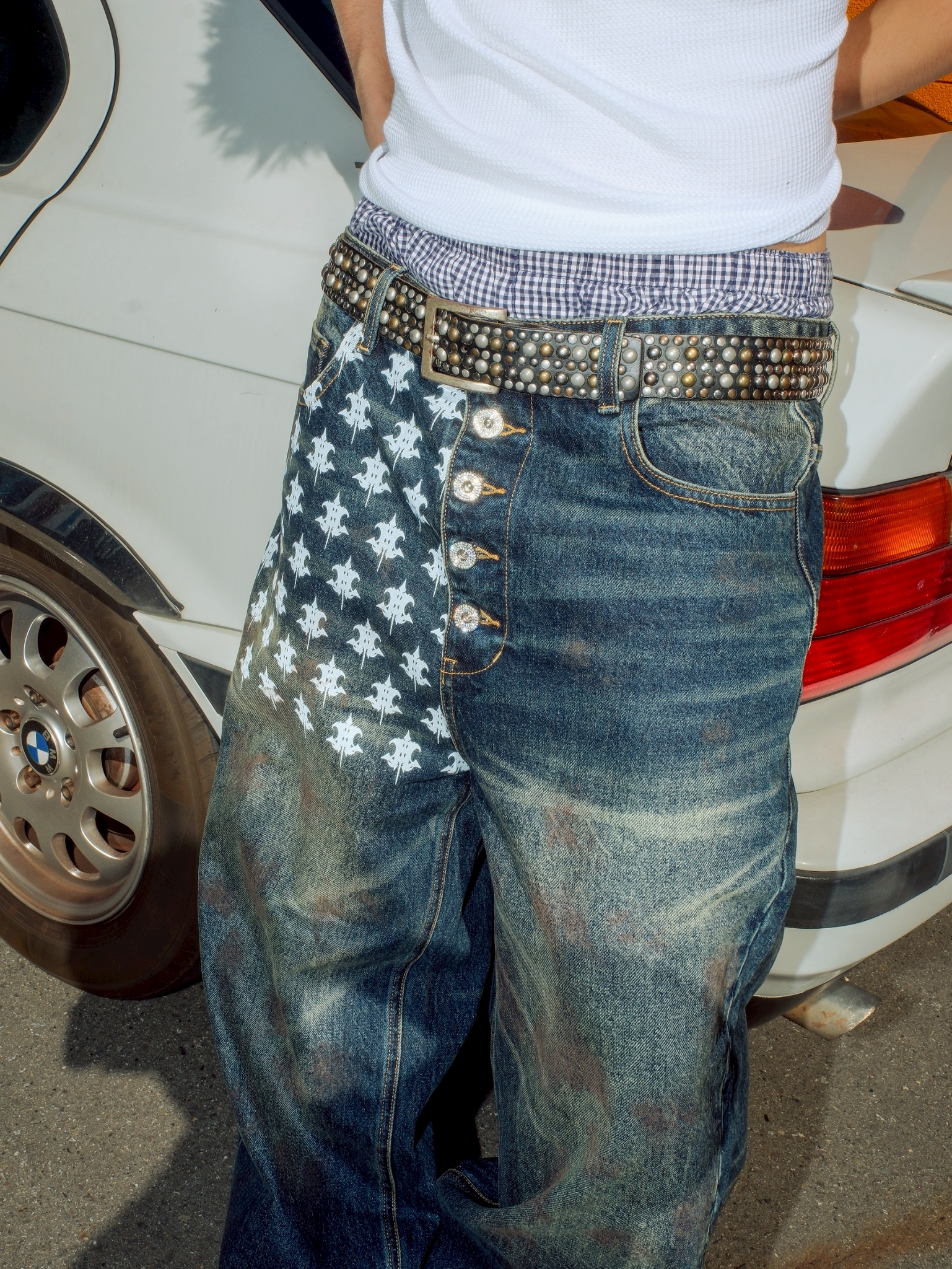 ATONE STUDIO 滿版皇家Logo 山羊皮標 髒染水洗牛仔褲 落地褲 “Proud” Denim