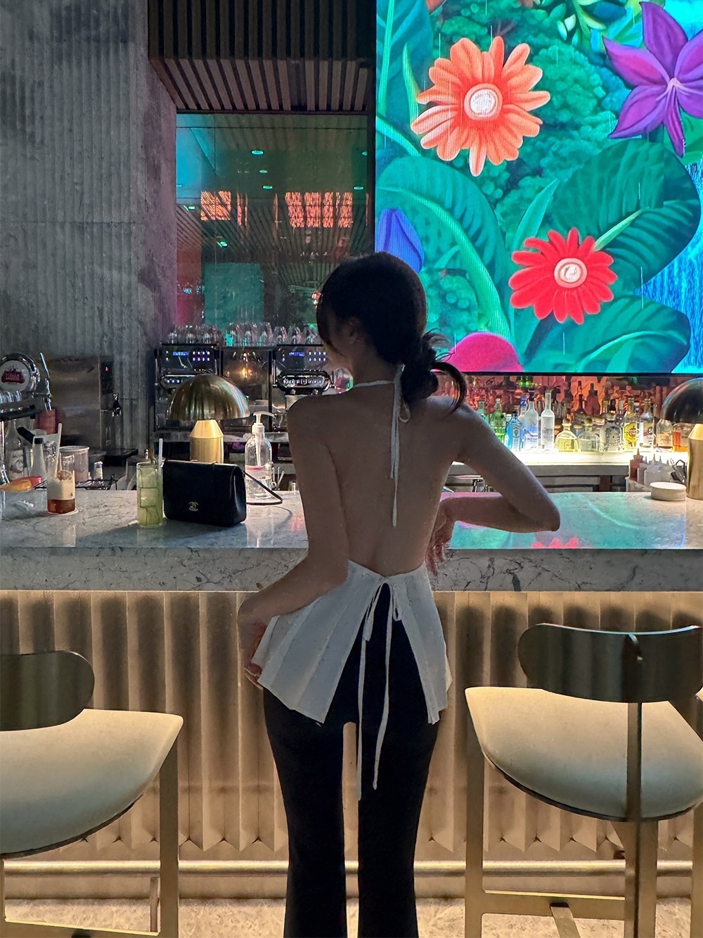 韓國INS款 百褶露背純慾上衣