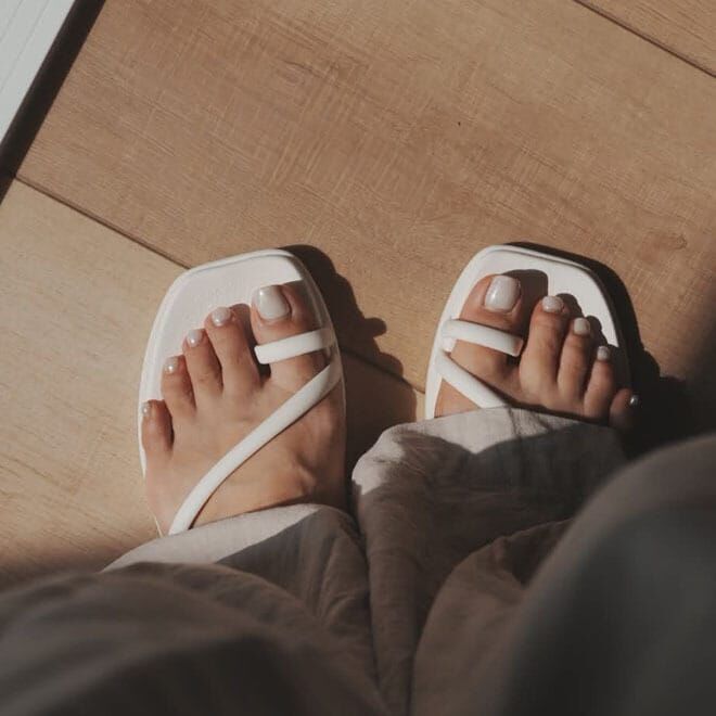 【THREADS洗版式出現】少量現貨 CROCS MIAMI TOE LOOP SANDAL  兩色入