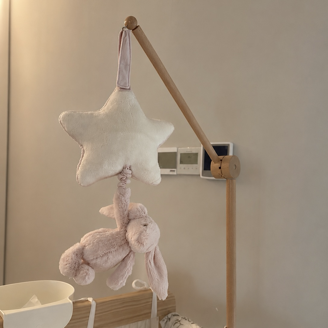 （預購）JellyCat  baby音樂拉鈴🎵床邊吊鈴 多功能