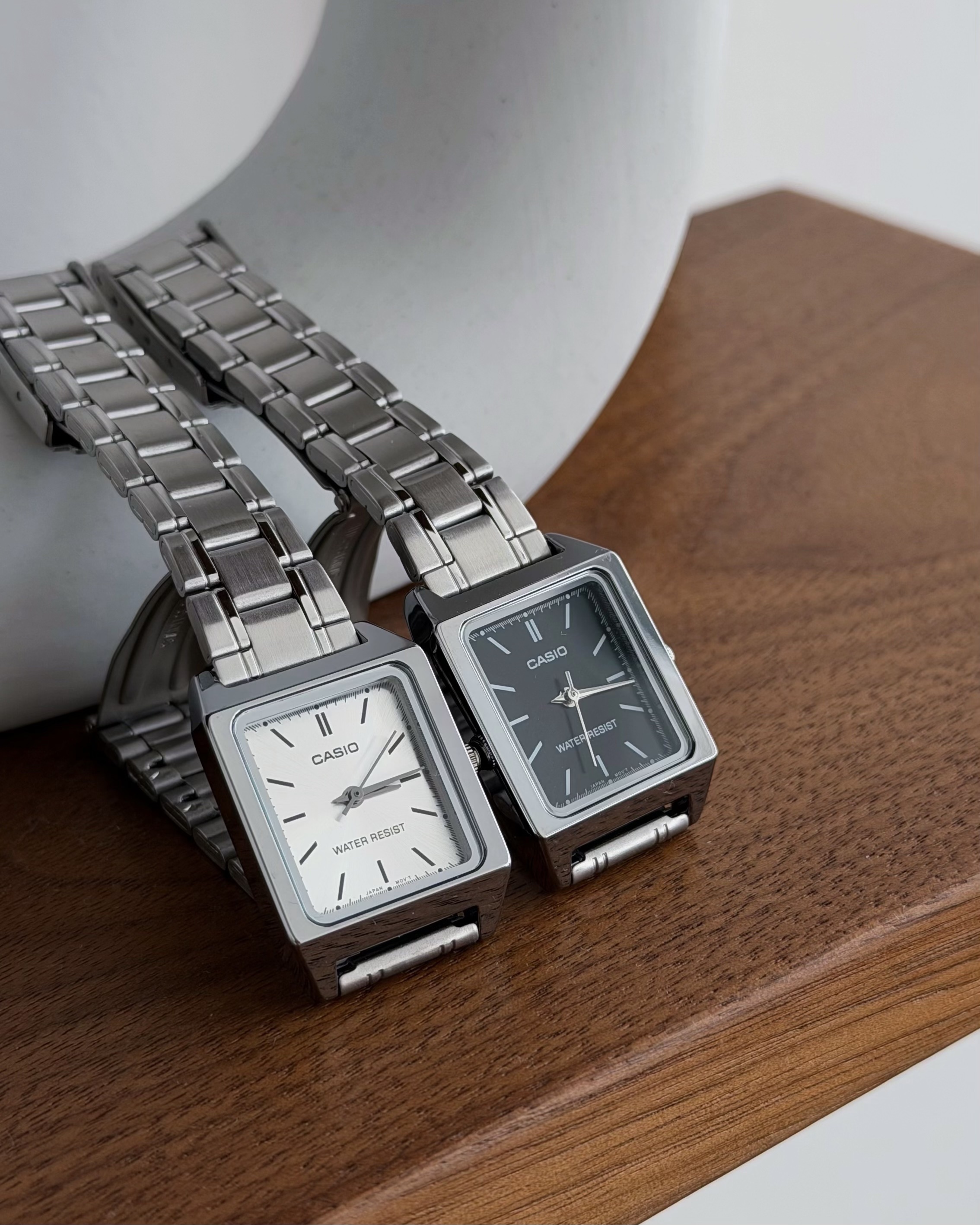KR639 CASIO 復古方形系列手錶-2色