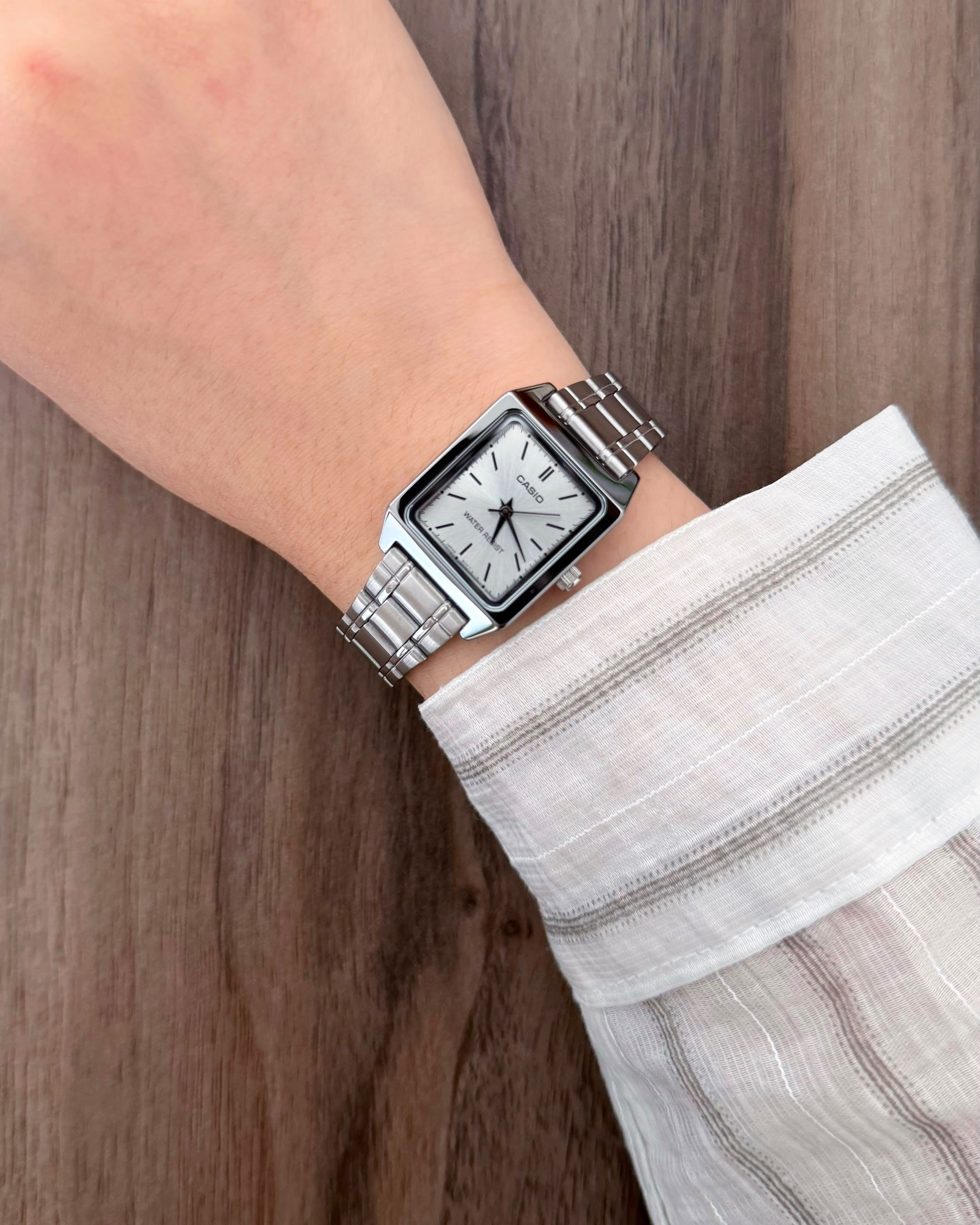 KR639 CASIO 復古方形系列手錶-2色