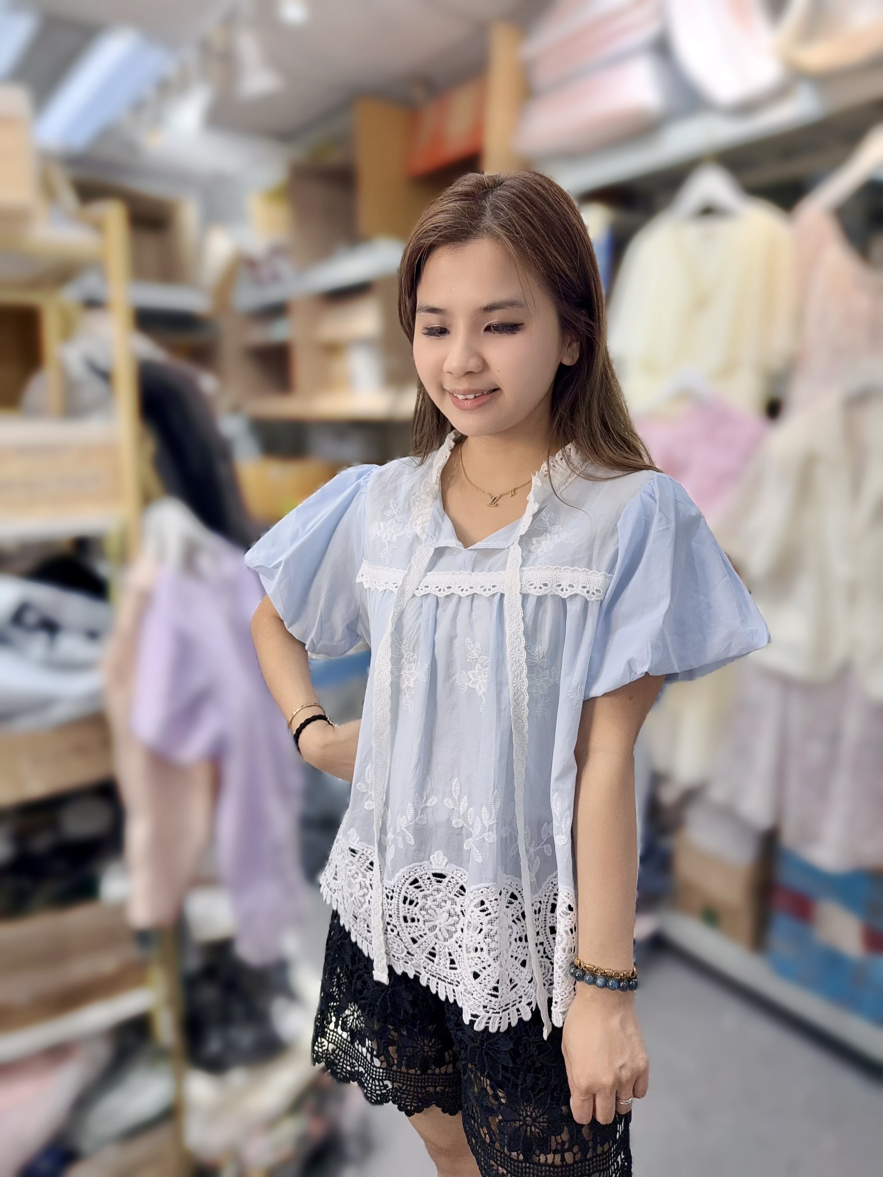 AW32 胸42 長22 $399