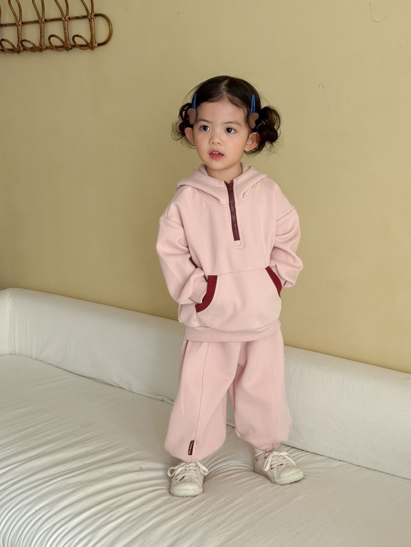 兄弟姐妹一起穿_美式撞色連帽套裝