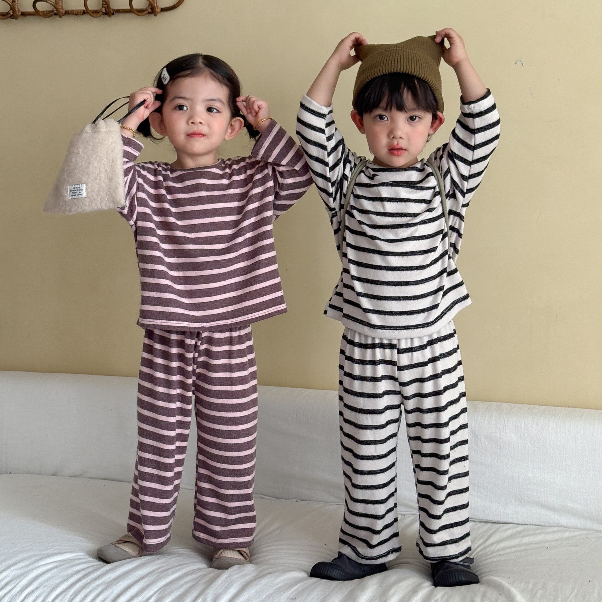 兄弟姐妹一起穿_日常條紋家居服