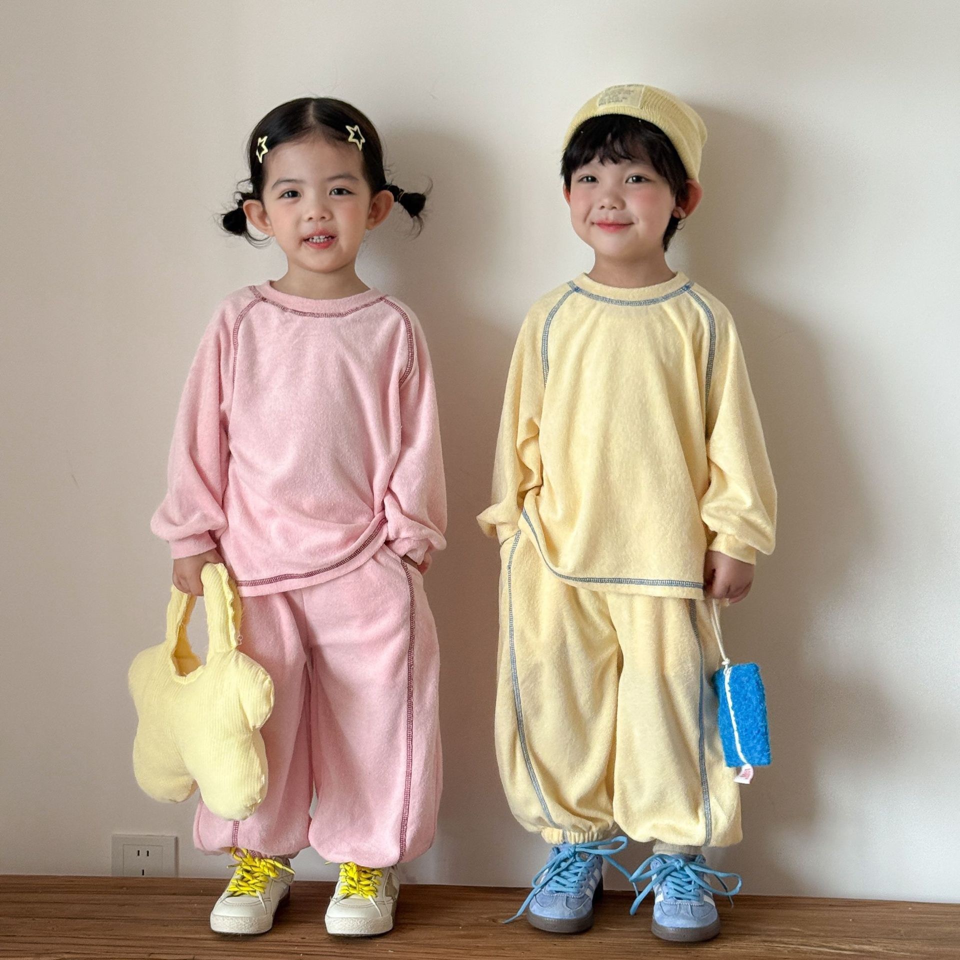 兄弟姐妹一起穿_兩色粉嫩軟糖毛巾布套裝