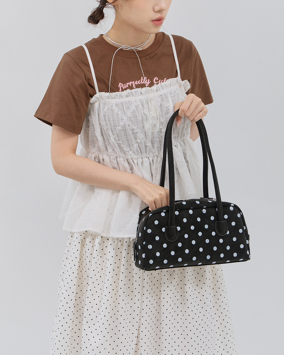 Matte polka dot design bowling shoulder bag, available in three colors.【06070446】in stock+pre-order