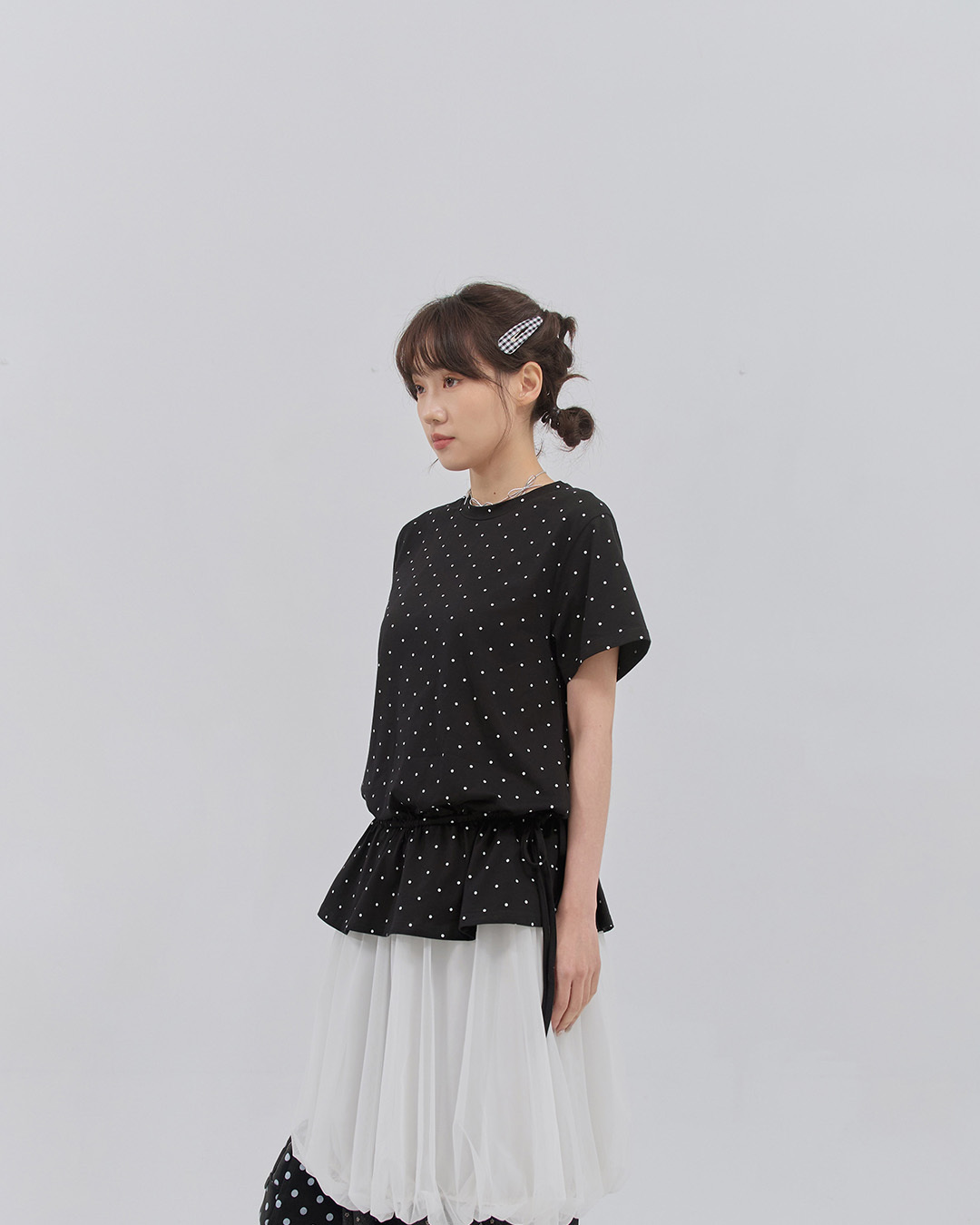 Long top with polka dot hem and drawstring design, available in three colors.【01099873】in stock+pre-order