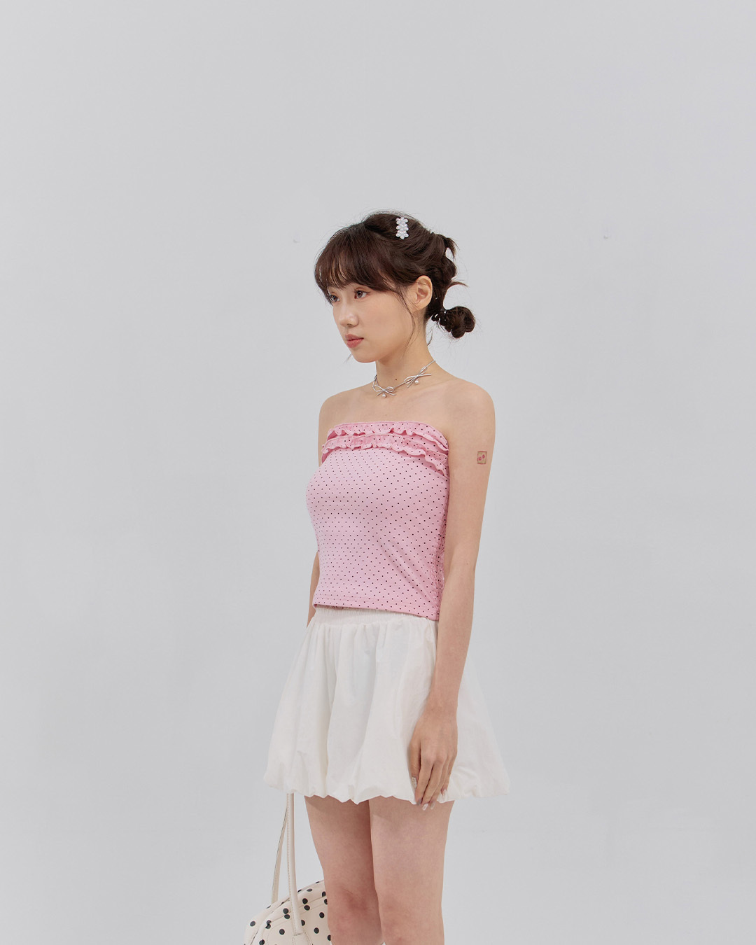 Polka dot ruffle design, strapless vest, available in three colors.【01099812】in stock+pre-order
