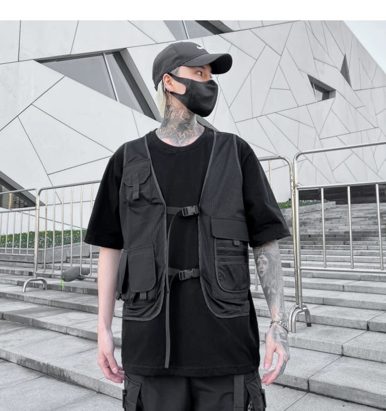 𝙏𝙀𝘾𝙃𝙒𝙀𝘼𝙍 多口袋工裝機能衝鋒短袖