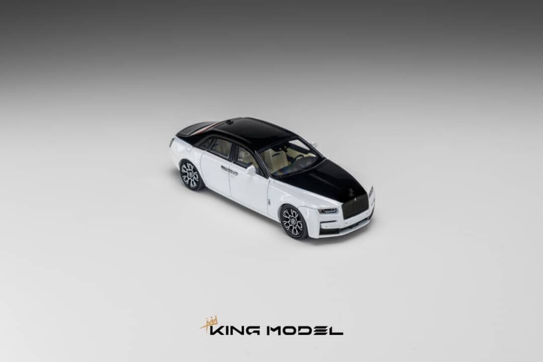 預訂:1/64 King Model Rolls-Royce Ghost Black/ White (KMRRGBKW )