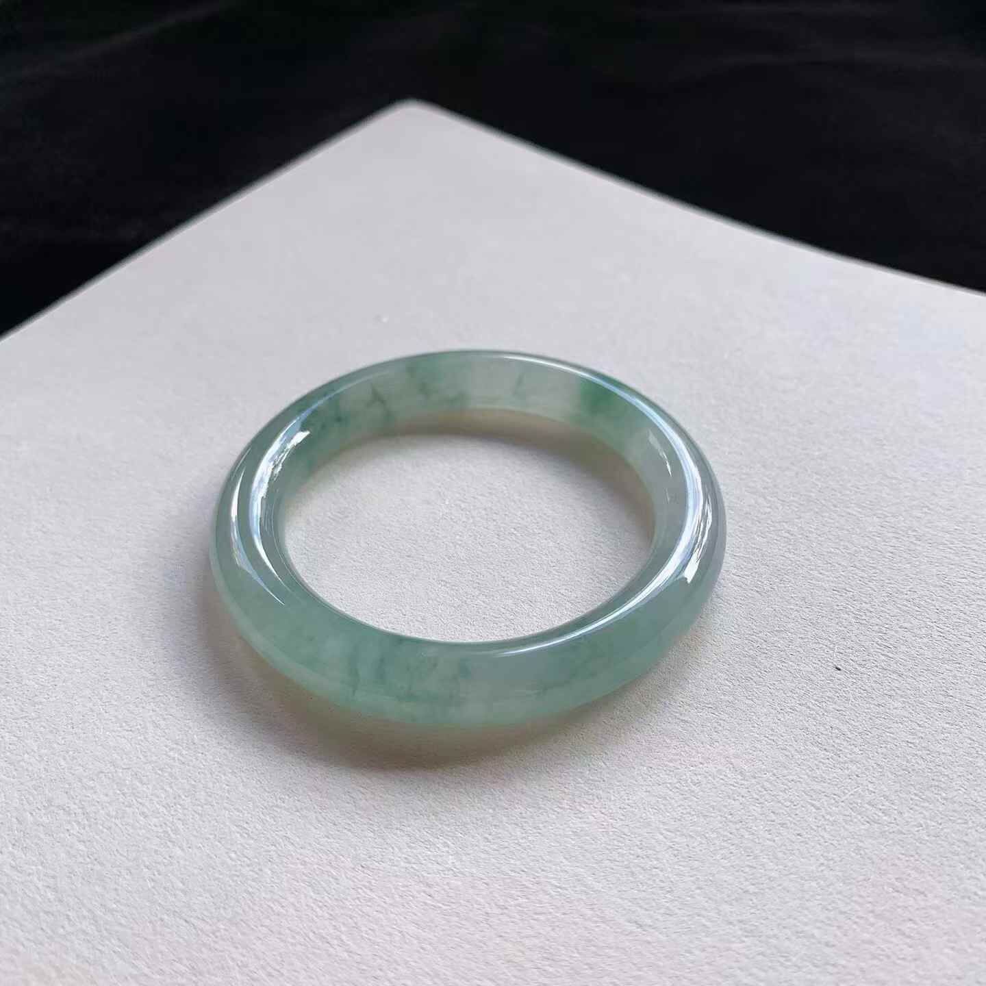 冰種飄花圓條翡翠手鐲,天然翡翠A玉, 緬甸玉, Jade, Jadeite