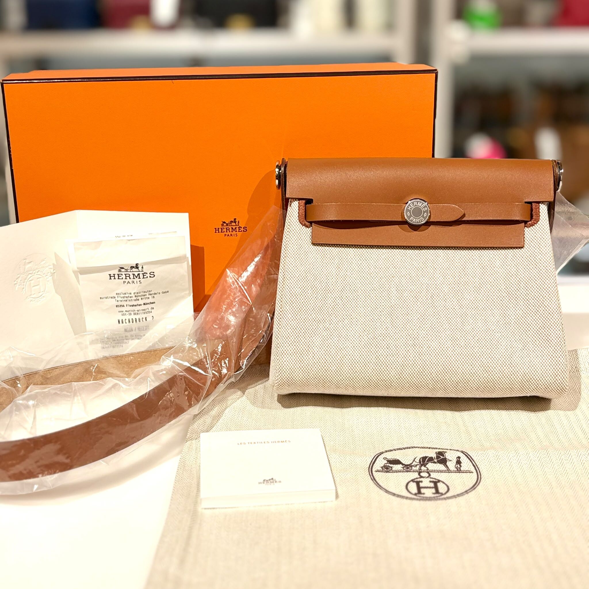 全新HERMES MINI HERBAG ZIP K刻 金棕色 牛皮拼帆布 銀扣 #BRAND NEW #香榭站正品