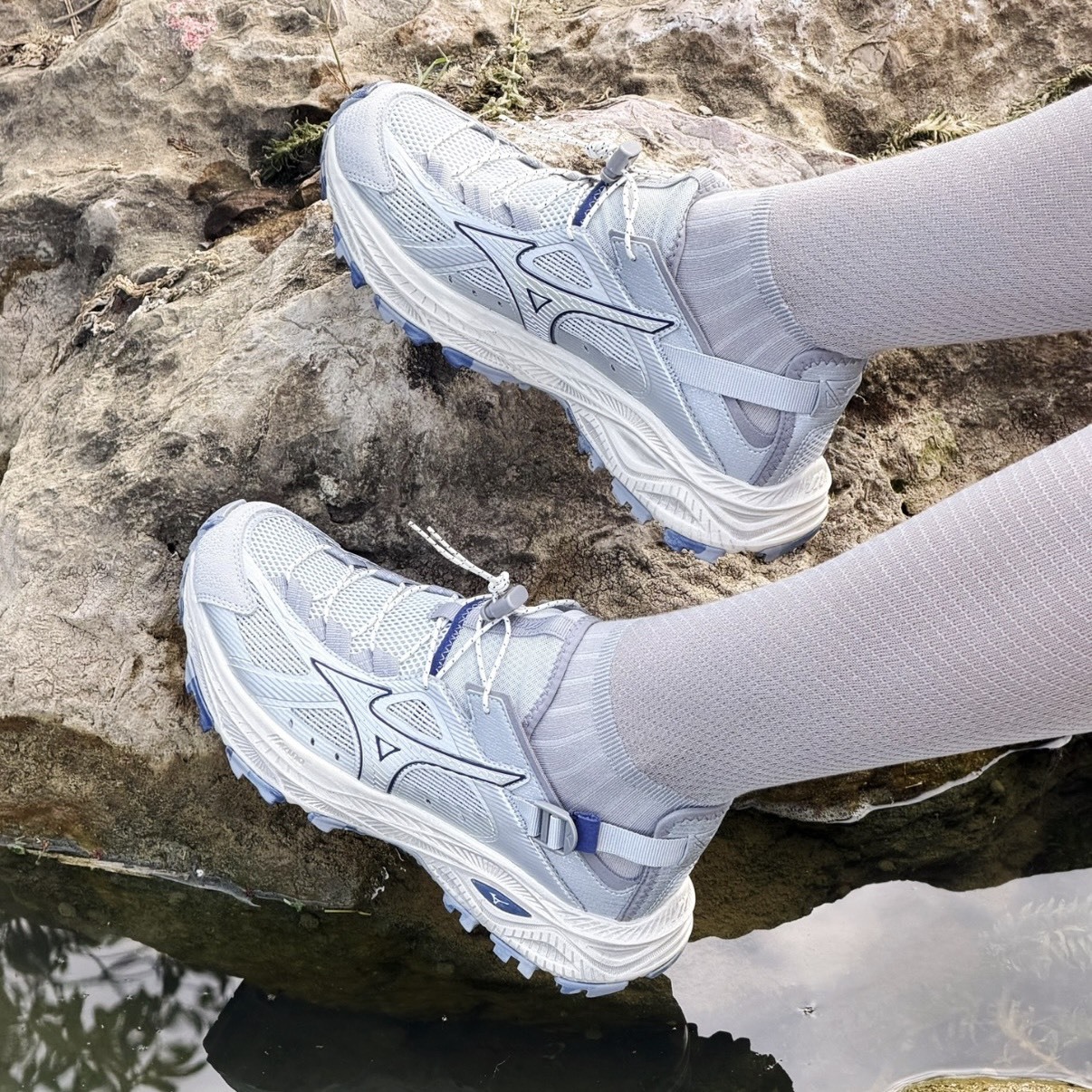 【代購】 Mizuno Racer Trail SE V2 山系戶外機能銀溯溪涼鞋 D1GH261205 灰銀